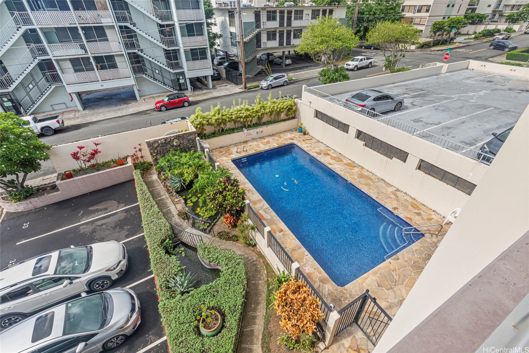 Honolulu, Hawaii, 96822, United States, 2 Bedrooms Bedrooms, ,2 BathroomsBathrooms,Residential,For Sale,1991493