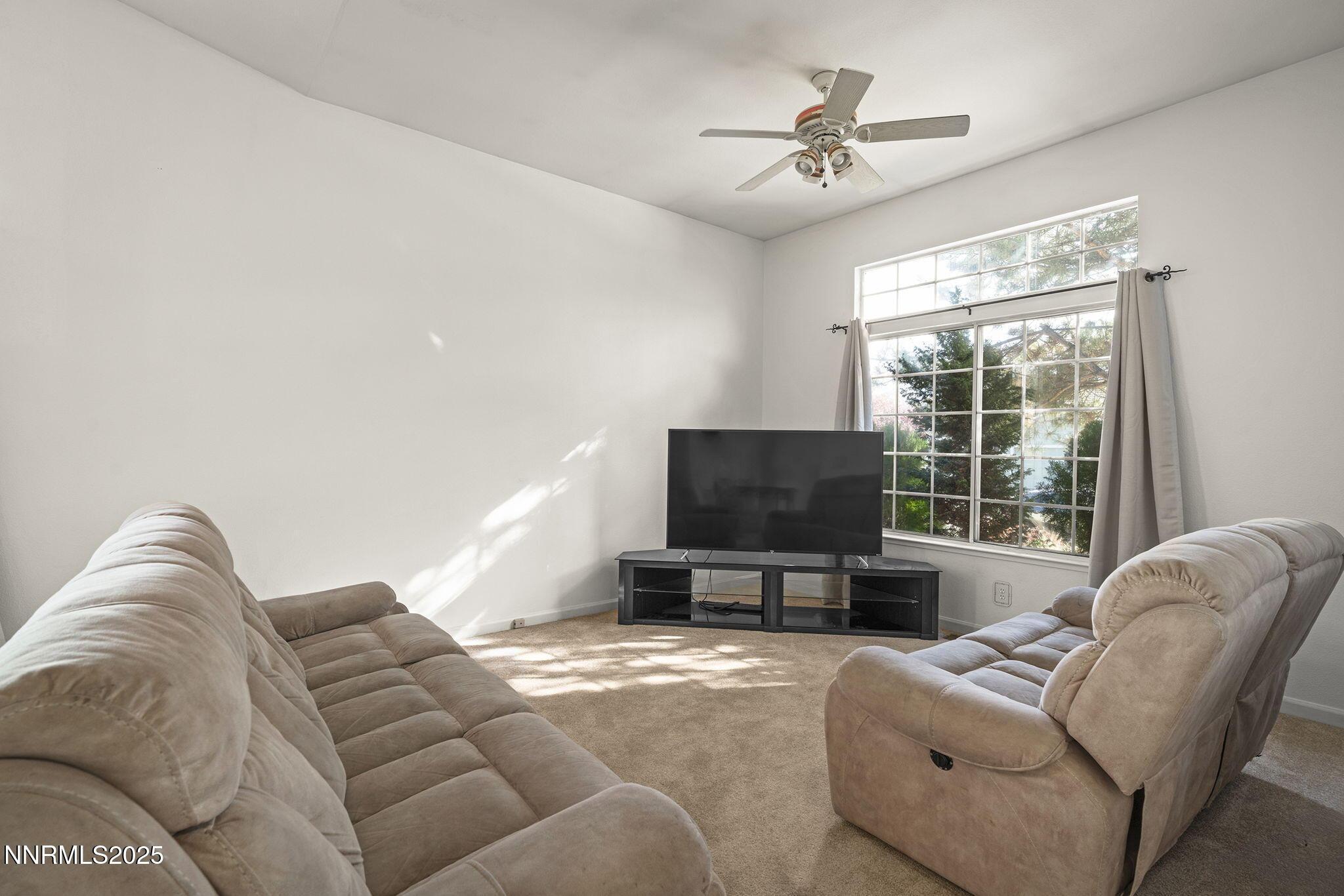 Reno, Nevada, 89502, United States, 4 Bedrooms Bedrooms, ,2 BathroomsBathrooms,Residential,For Sale,1997372