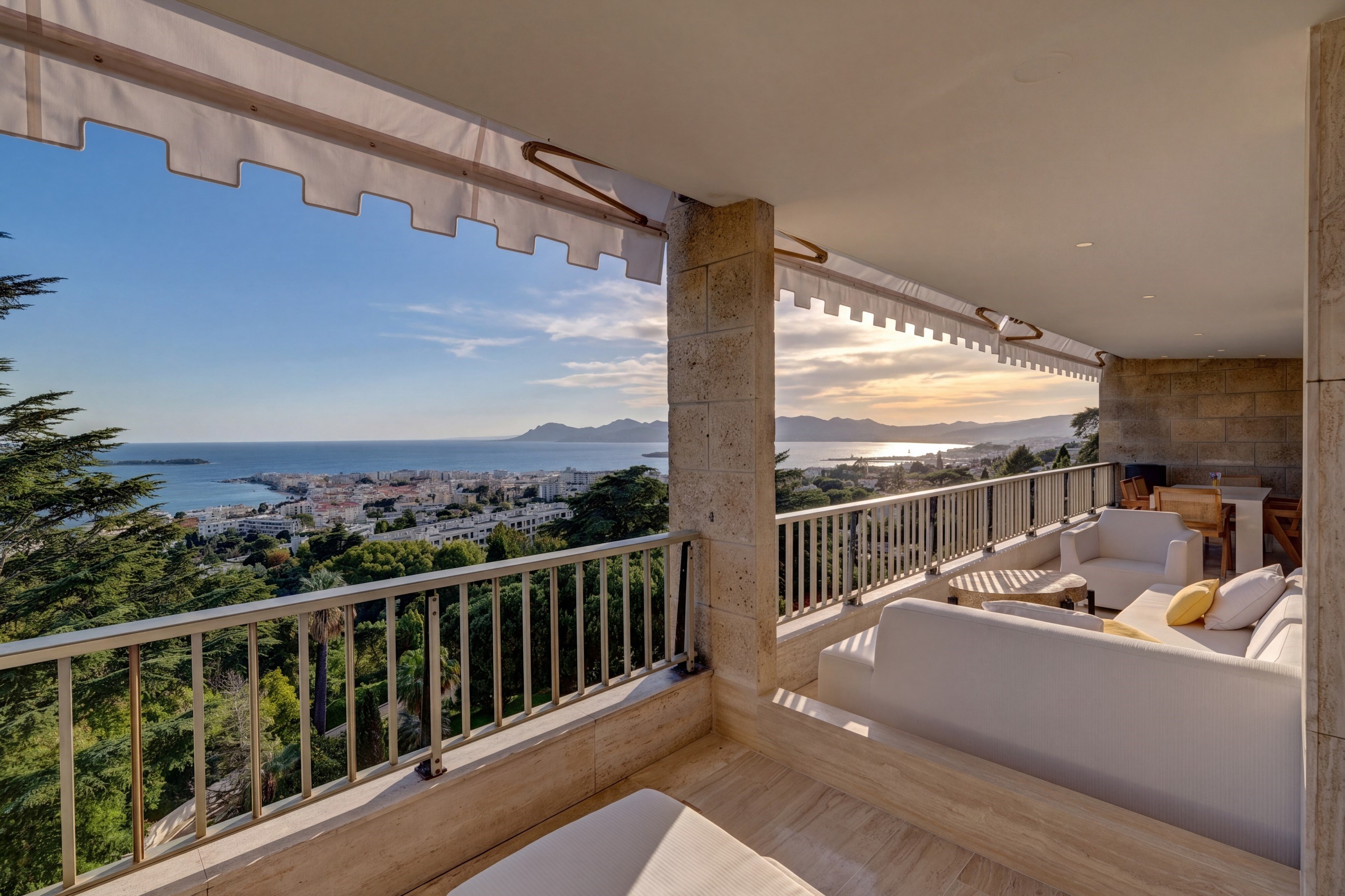  La Californie - Sea-view apartment in a secure residence with private shuttle s… - 物件實景