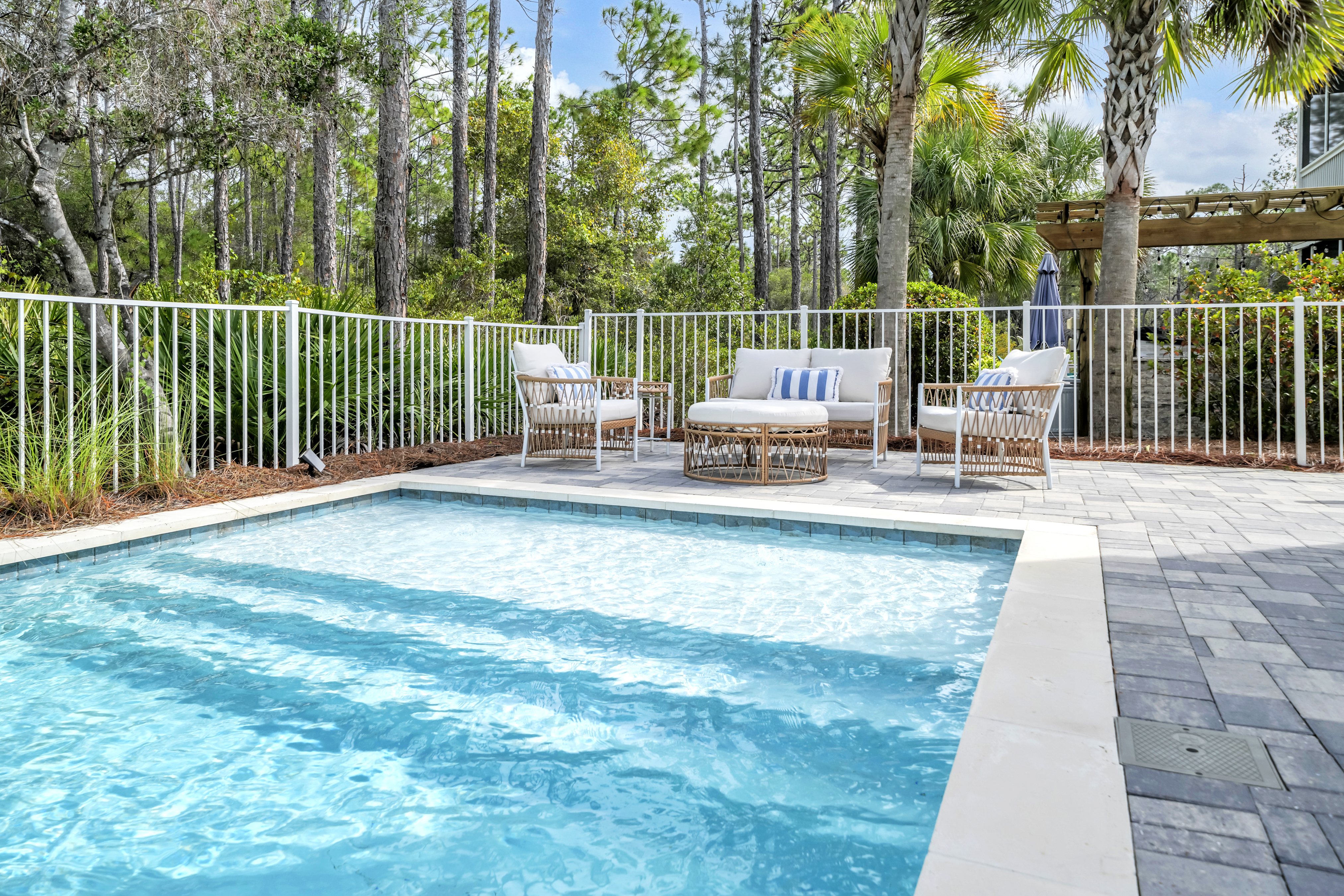  Furnished Forest-Backed Home with Private Pool & Dreamy Outdoor Spaces - 物件實景