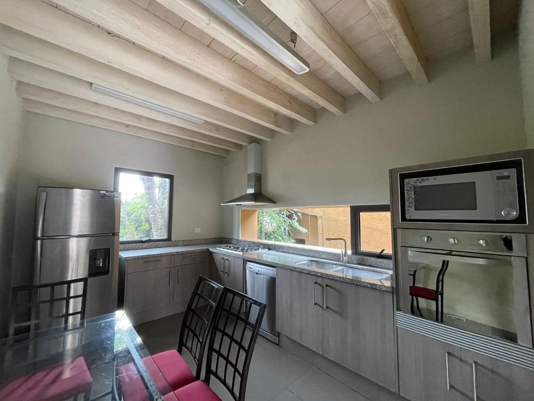 Valle de Bravo, Estado de México, 51200, Mexico, 4 Bedrooms Bedrooms, ,5 BathroomsBathrooms,Residential,For Sale,1722464