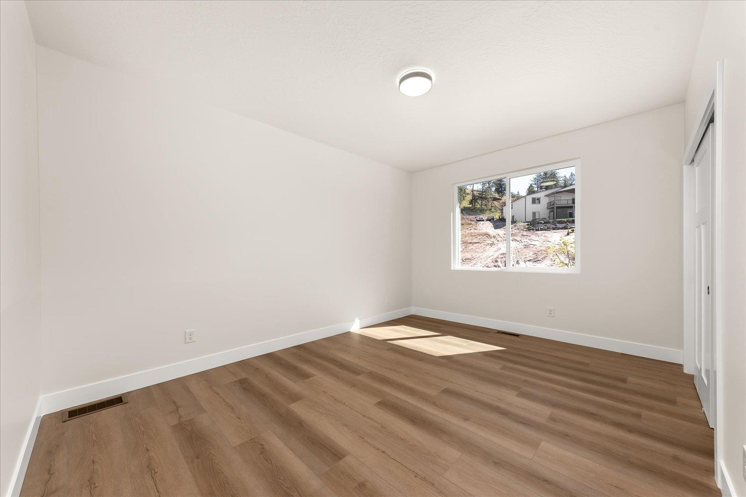 Spokane, Washington, 99208, United States, 4 Bedrooms Bedrooms, ,3 BathroomsBathrooms,Residential,For Sale,1826785