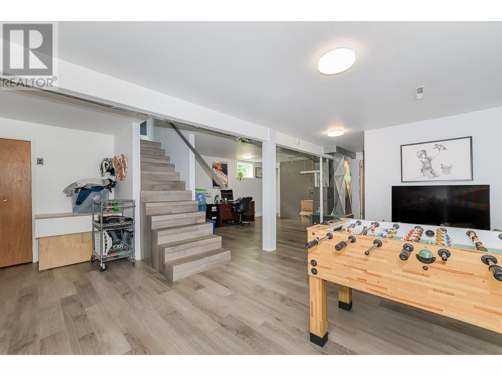 SICAMOUS, British Columbia, V0E 2V4, CA, 3 Bedrooms Bedrooms, ,2 BathroomsBathrooms,Residential,For Sale,1903862
