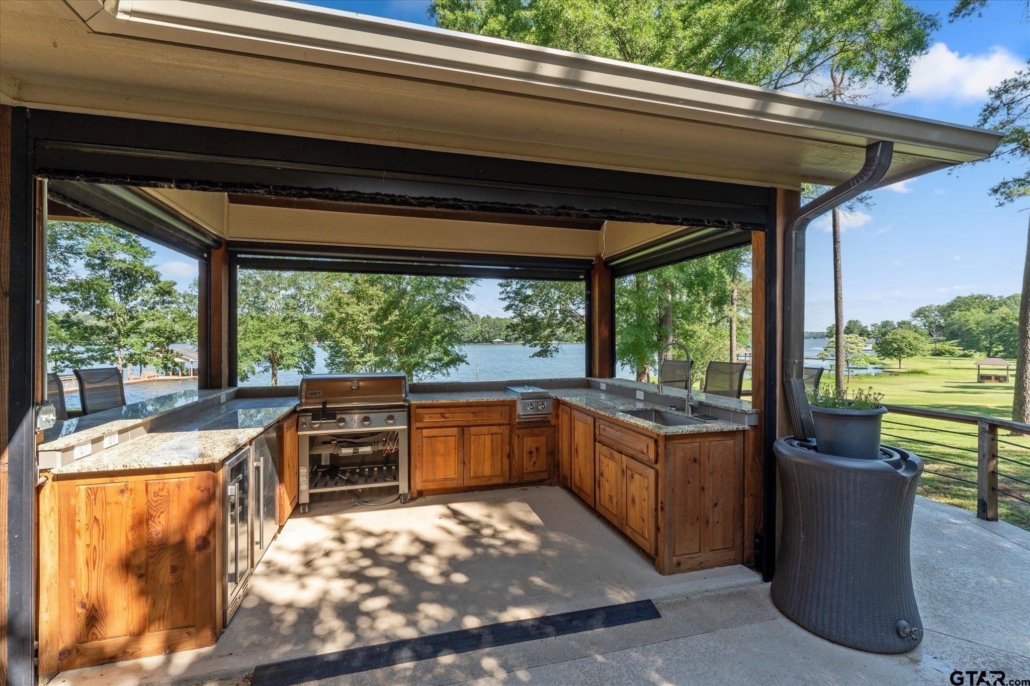 Pittsburg, Texas, 75686, United States, 4 Bedrooms Bedrooms, ,4 BathroomsBathrooms,Residential,For Sale,1983257