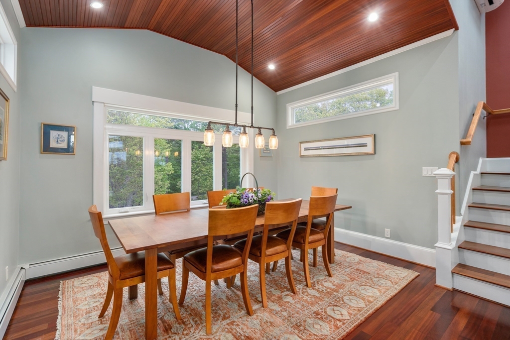 Manchester, Massachusetts, 01944, United States, 4 Bedrooms Bedrooms, ,3 BathroomsBathrooms,Residential,For Sale,1846974