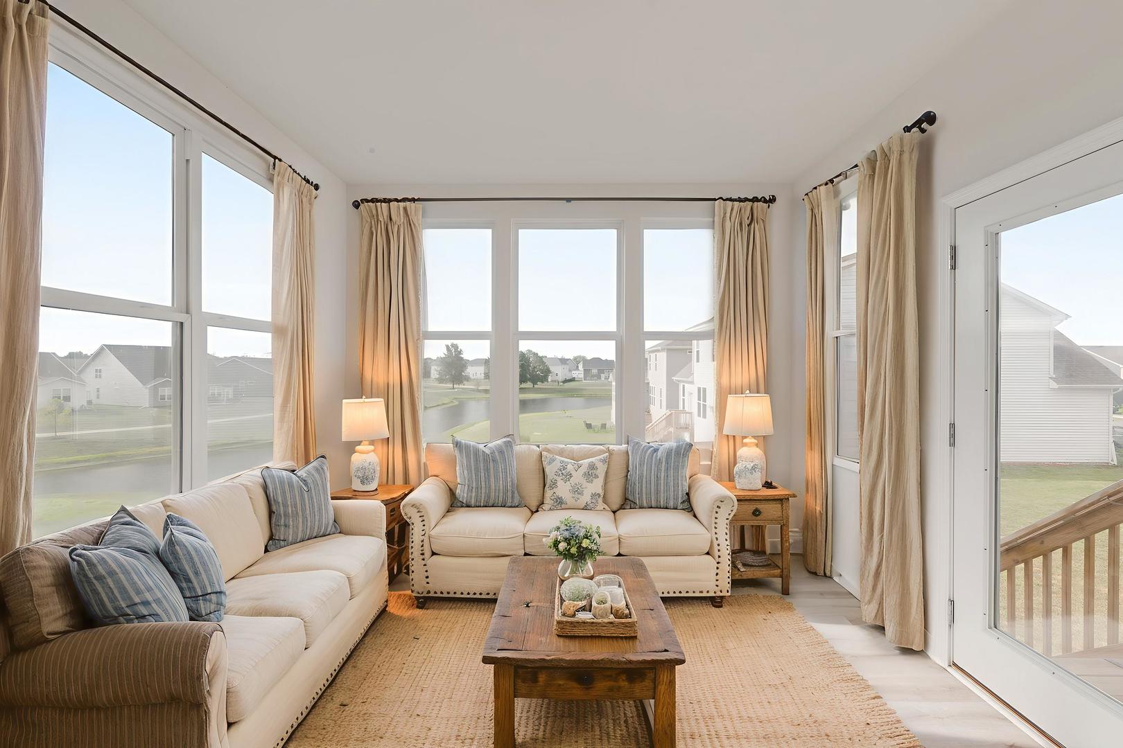 Algonquin, Illinois, 60102, United States, 3 Bedrooms Bedrooms, ,3 BathroomsBathrooms,Residential,For Sale,1962567