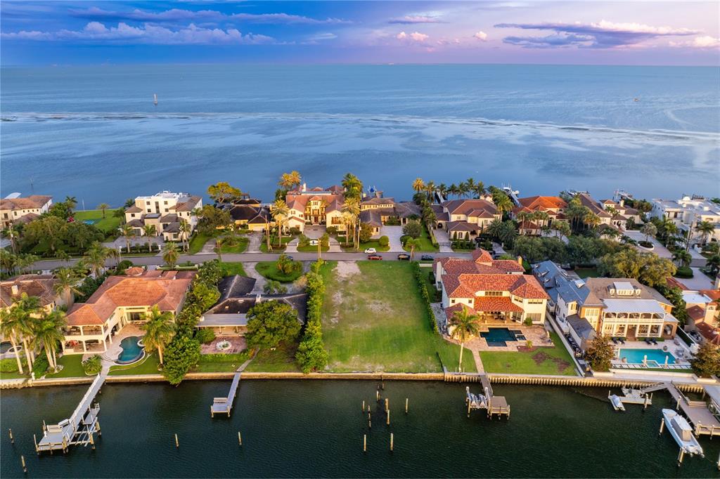 St Petersburg, Florida, 33704, United States, 6 Bedrooms Bedrooms, ,8 BathroomsBathrooms,Residential,For Sale,1897556