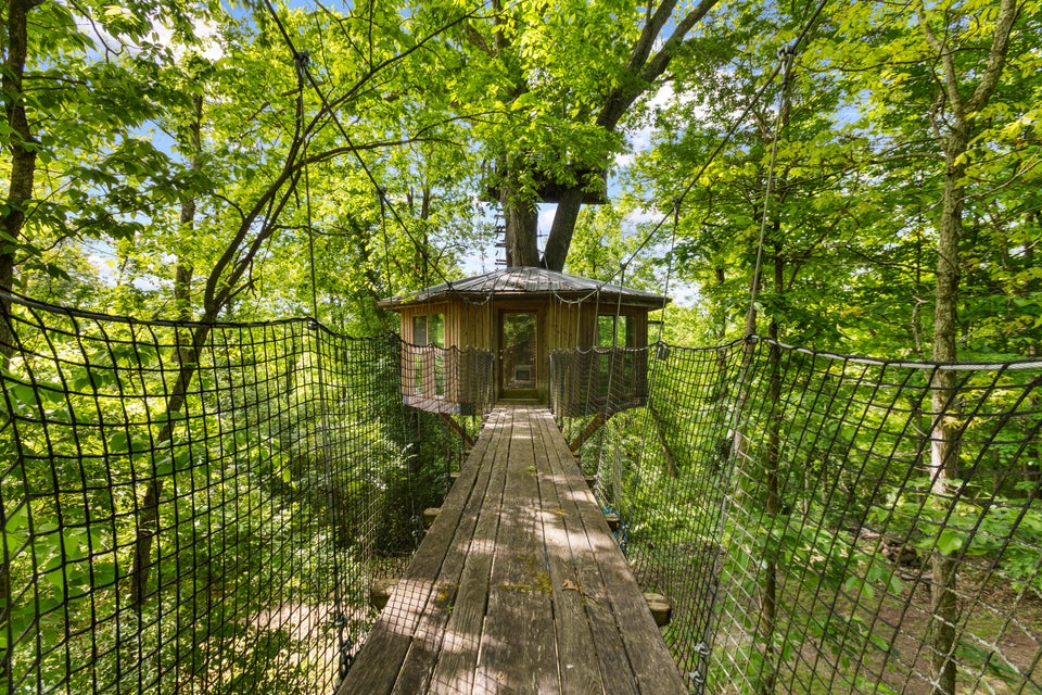 Lexington, Kentucky, 40515, United States, 4 Bedrooms Bedrooms, ,5 BathroomsBathrooms,Residential,For Sale,2049186