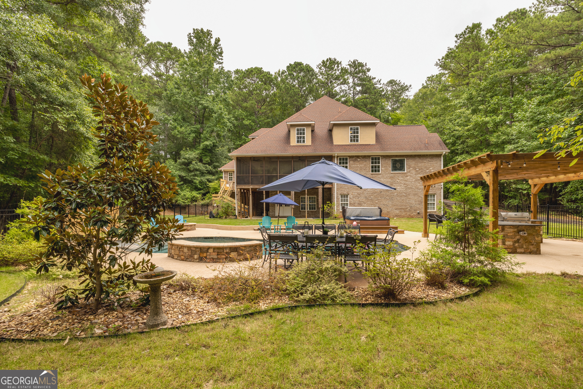 Newnan, Georgia, 30263, United States, 4 Bedrooms Bedrooms, ,5 BathroomsBathrooms,Residential,For Sale,1932602