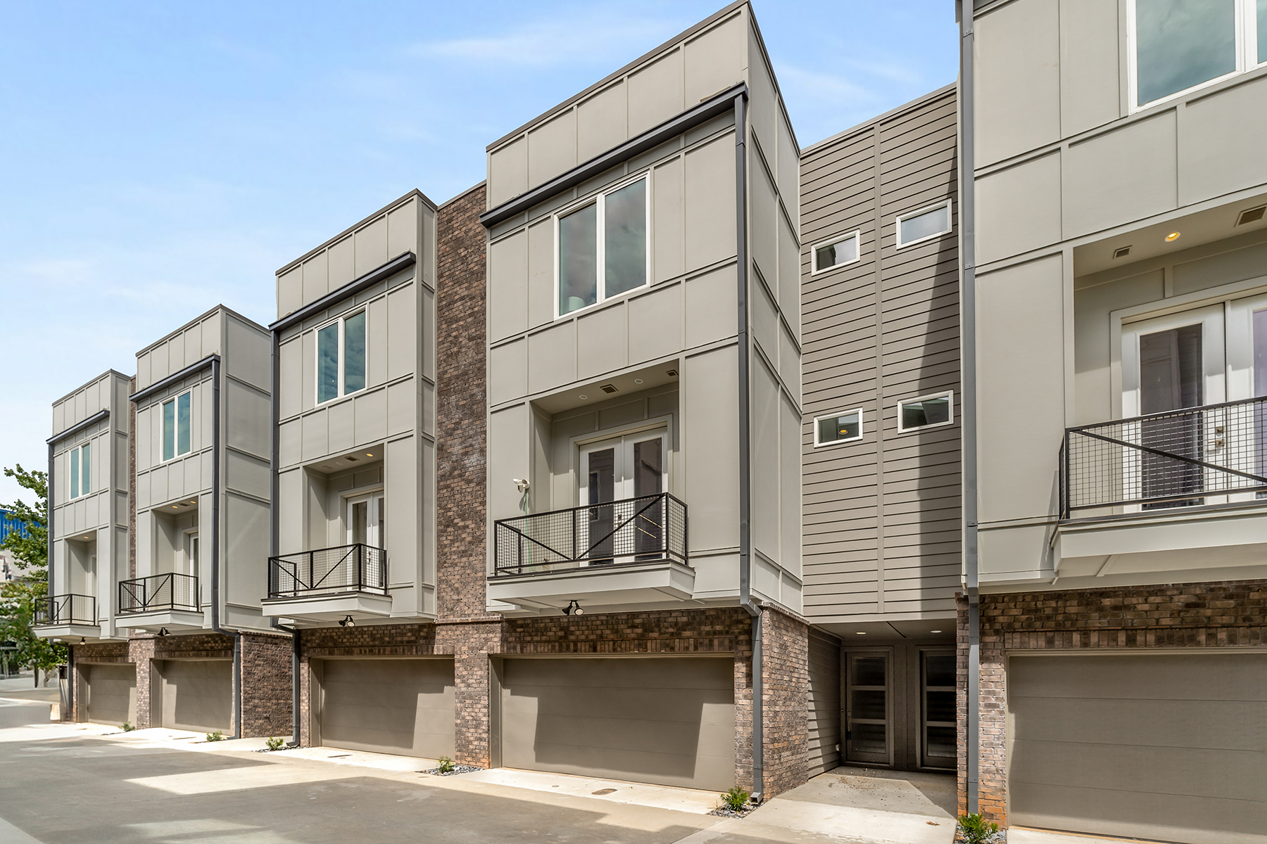  Stunning New Construction Townhomes Near Kirkwood and East Lake Village - 物件實景
