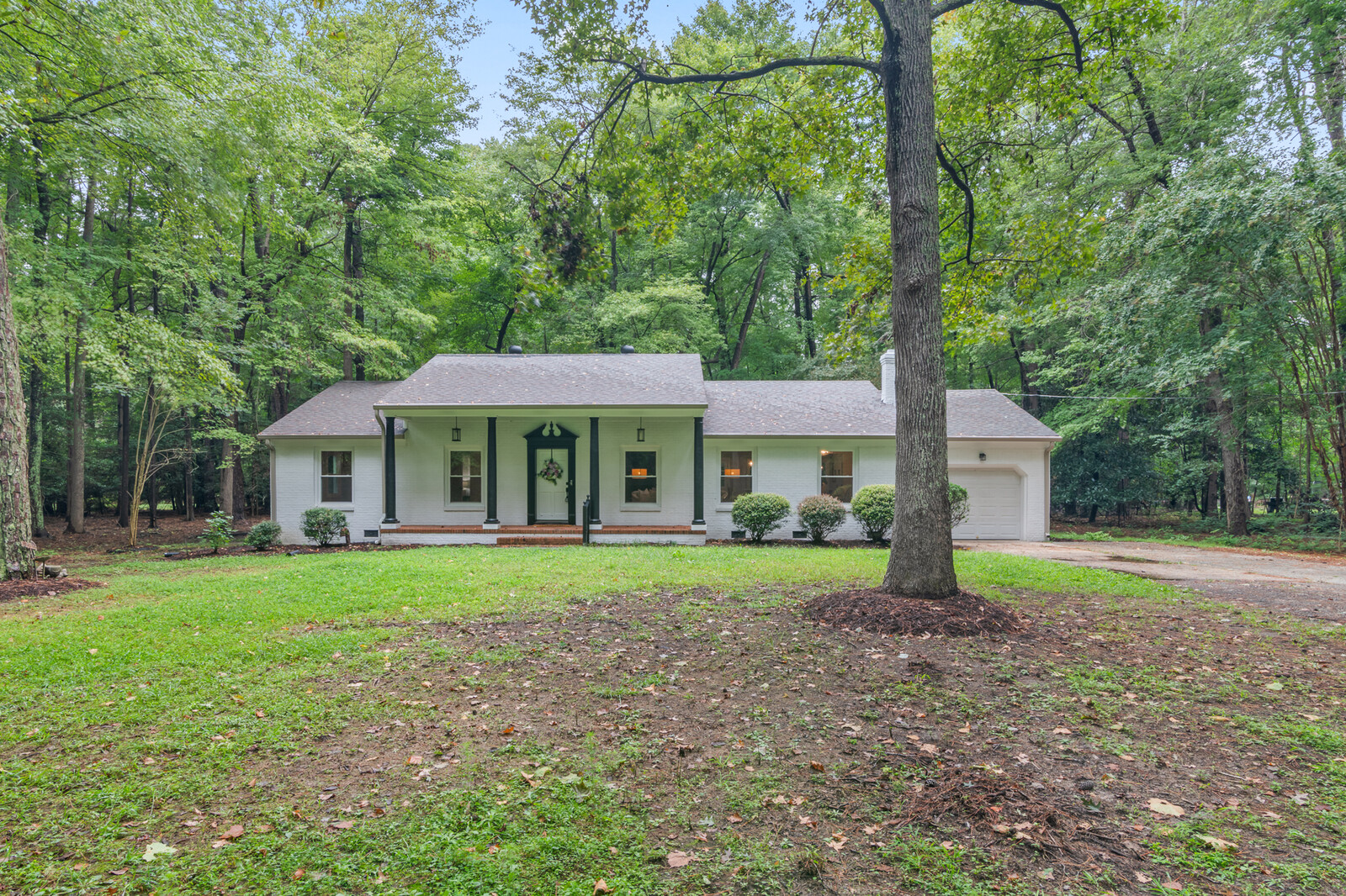 Yorktown, Virginia, 236923604, United States, 3 Bedrooms Bedrooms, ,2 BathroomsBathrooms,Residential,For Sale,1983250