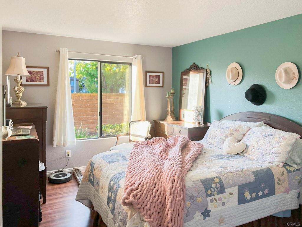 Lake Forest, California, 92630, United States, 2 Bedrooms Bedrooms, ,2 BathroomsBathrooms,Residential,For Sale,1944905