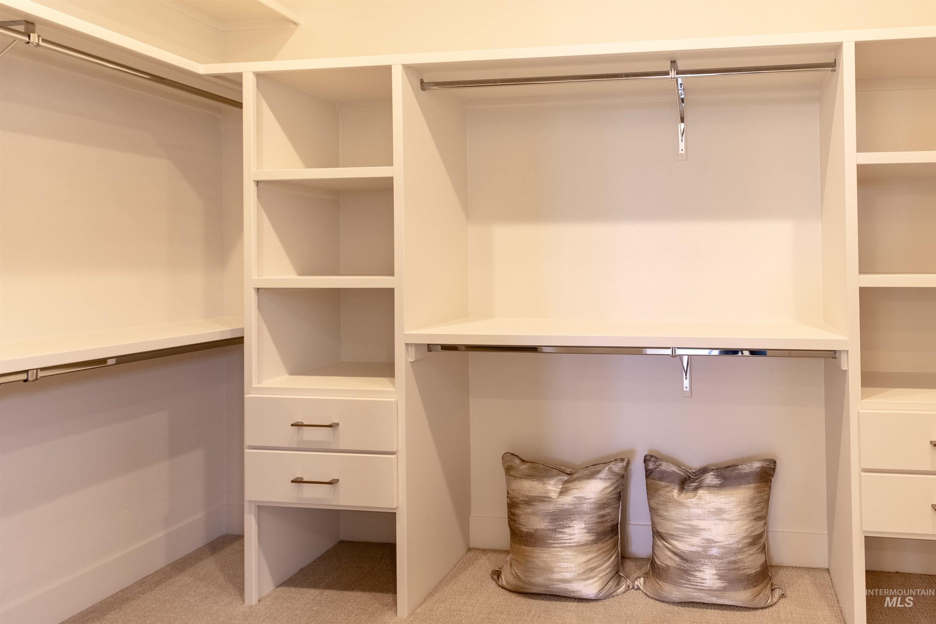 Meridian, Idaho, 83642, United States, 4 Bedrooms Bedrooms, ,3 BathroomsBathrooms,Residential,For Sale,1992156