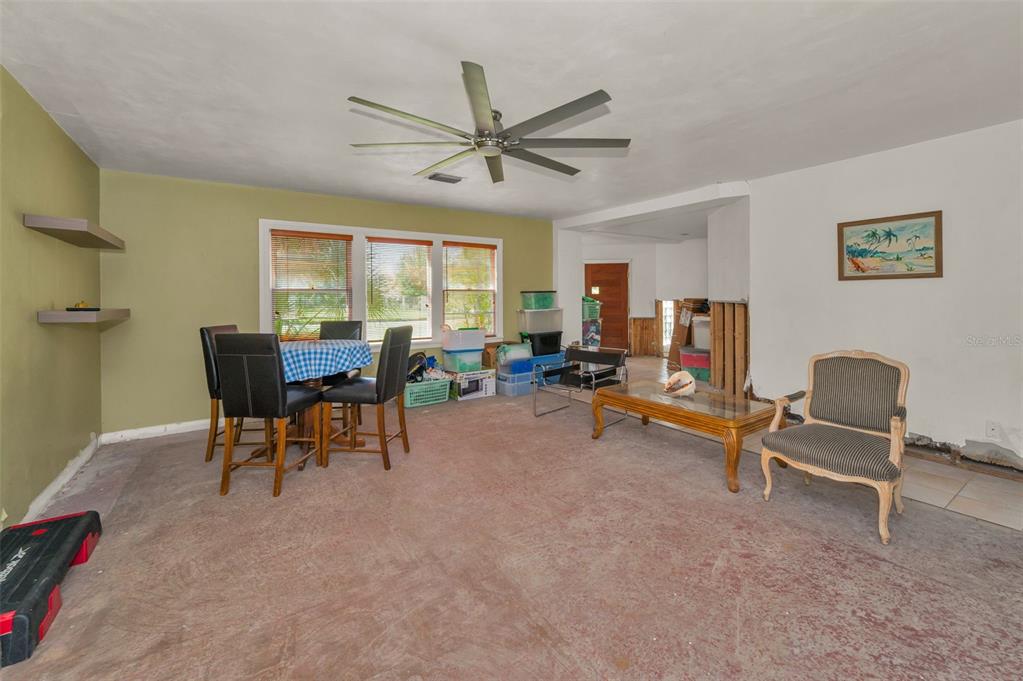 St Petersburg, Florida, 33707, United States, 2 Bedrooms Bedrooms, ,2 BathroomsBathrooms,Residential,For Sale,1926167
