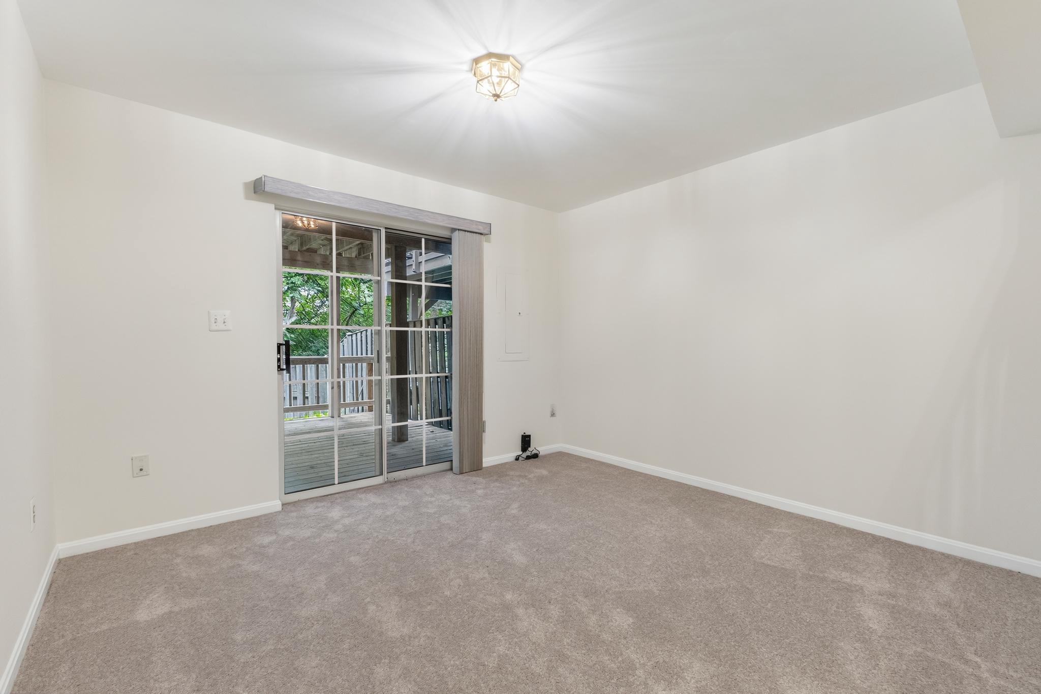  3009 Barden Oaks Court, Oakton, VA 22124 - 物件實景