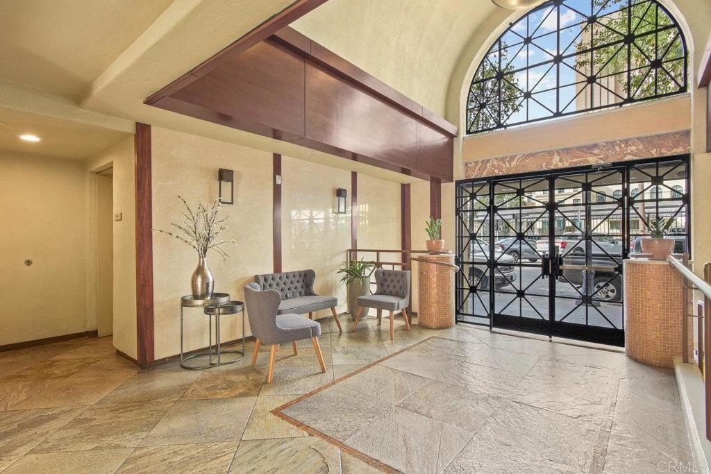 San Diego, California, 92101, United States, 2 Bedrooms Bedrooms, ,3 BathroomsBathrooms,Residential,For Sale,1856536
