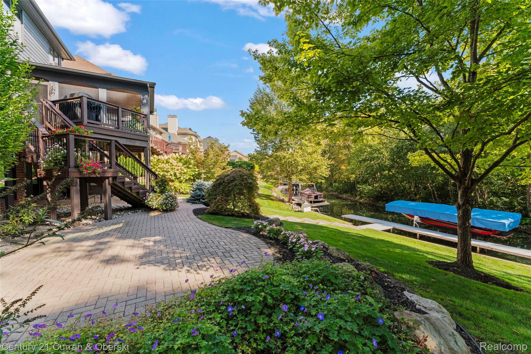 Commerce Charter Township, Michigan, 48382, United States, 4 Bedrooms Bedrooms, ,5 BathroomsBathrooms,Residential,For Sale,1974674