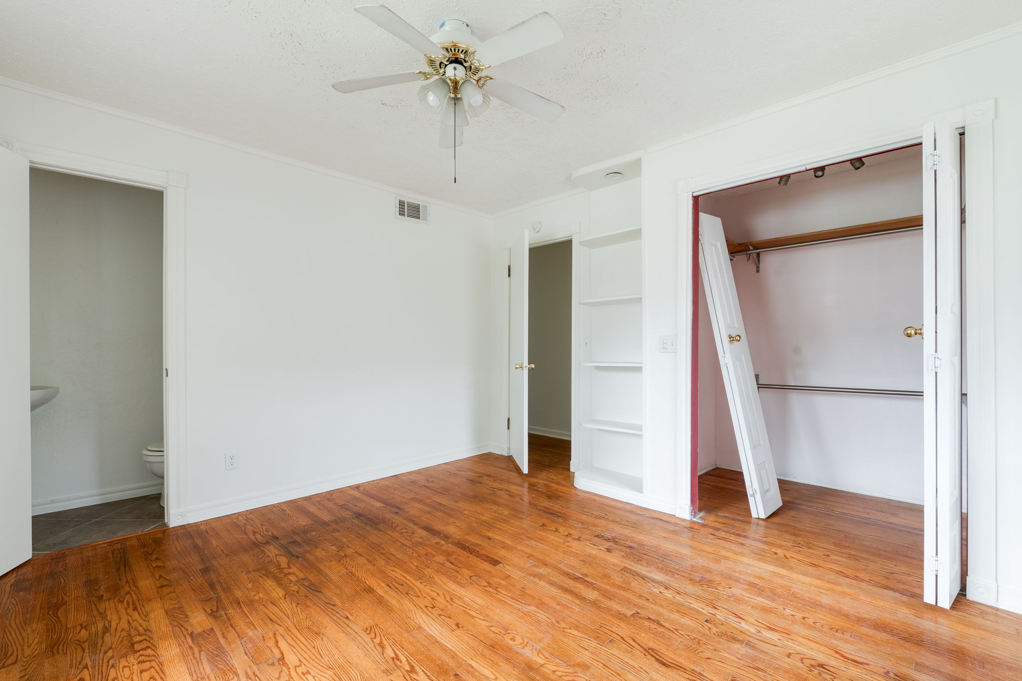  2505 Ashley Drive, The Village, OK 73120 - 物件實景