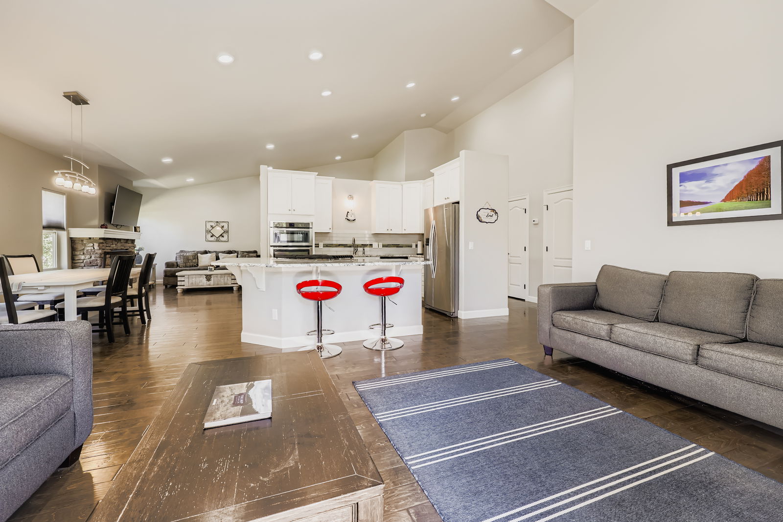 Woodland Park, Colorado, 80863, United States, 3 Bedrooms Bedrooms, ,2 BathroomsBathrooms,Residential,For Sale,1908938