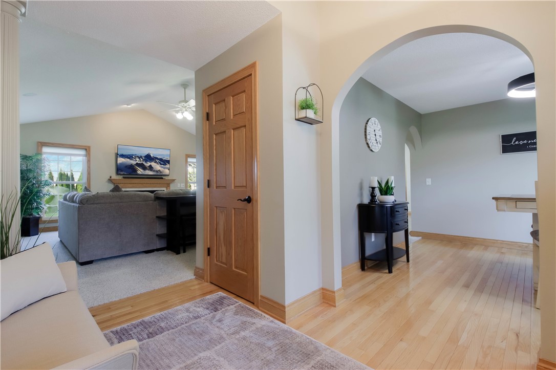 Chippewa Falls, Wisconsin, 54729, United States, 3 Bedrooms Bedrooms, ,4 BathroomsBathrooms,Residential,For Sale,1994232