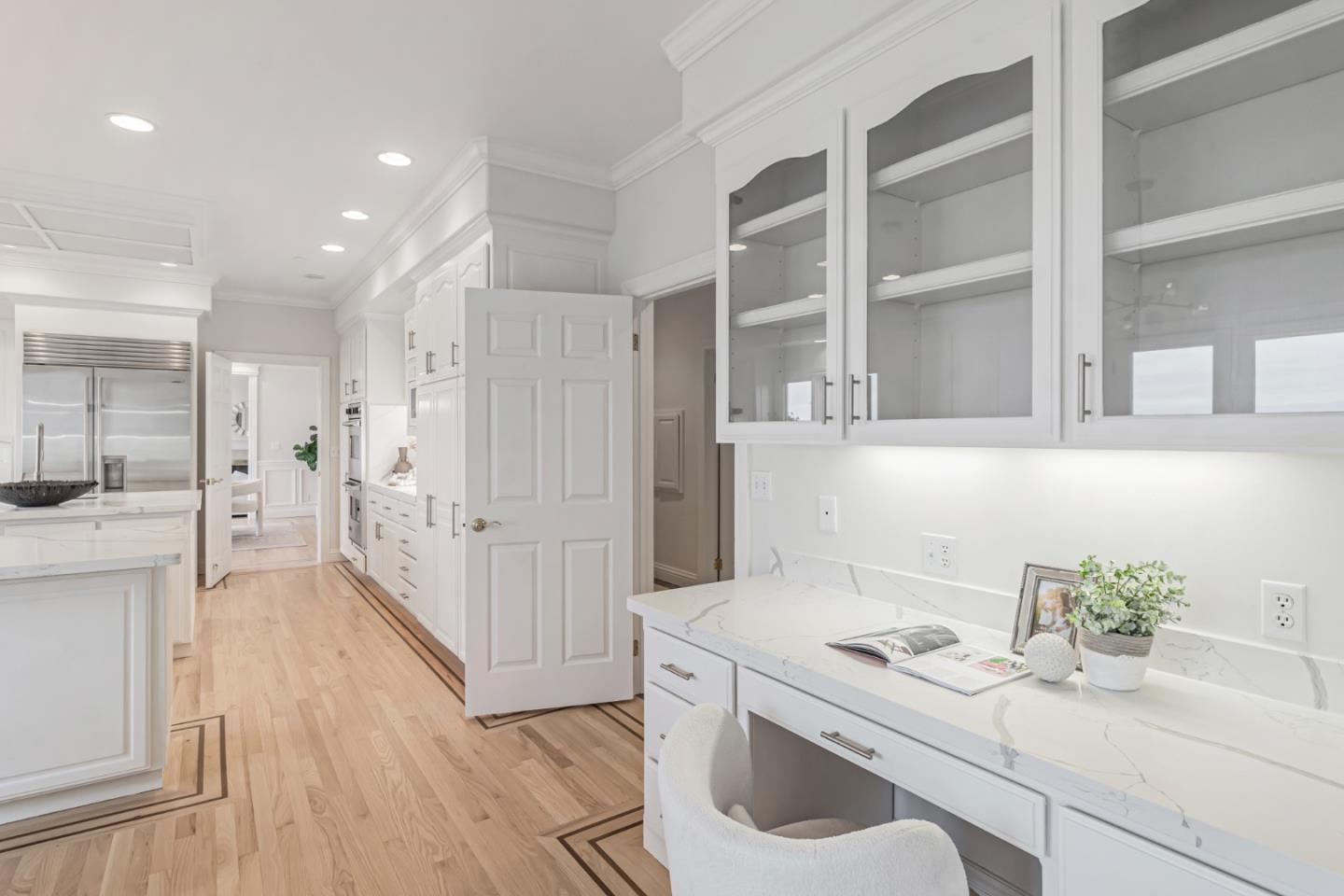 San Carlos, California, 94070, United States, 5 Bedrooms Bedrooms, ,5 BathroomsBathrooms,Residential,For Sale,1700172