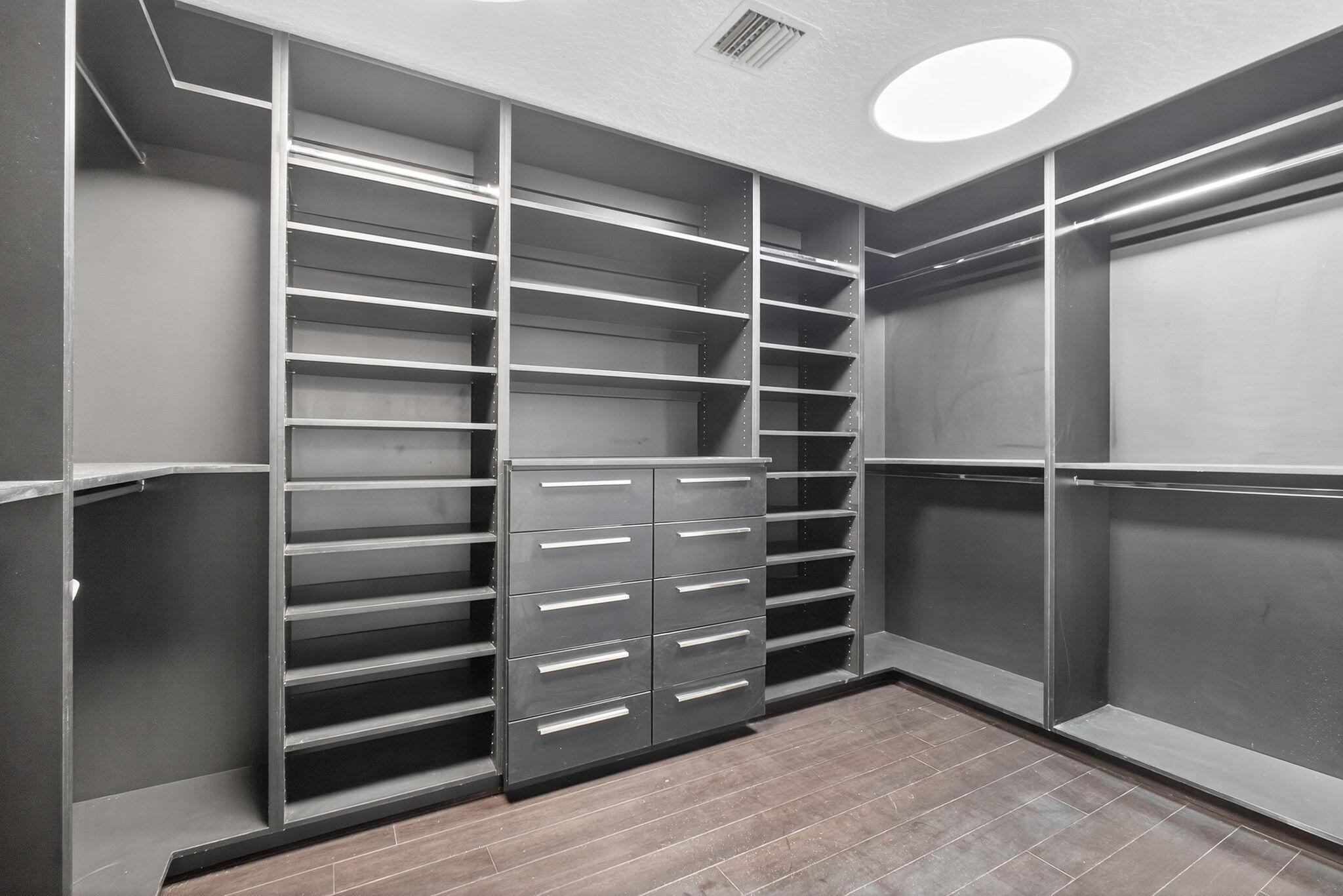 Wellington, Florida, 33414, United States, 5 Bedrooms Bedrooms, ,4 BathroomsBathrooms,Residential,For Sale,1978857