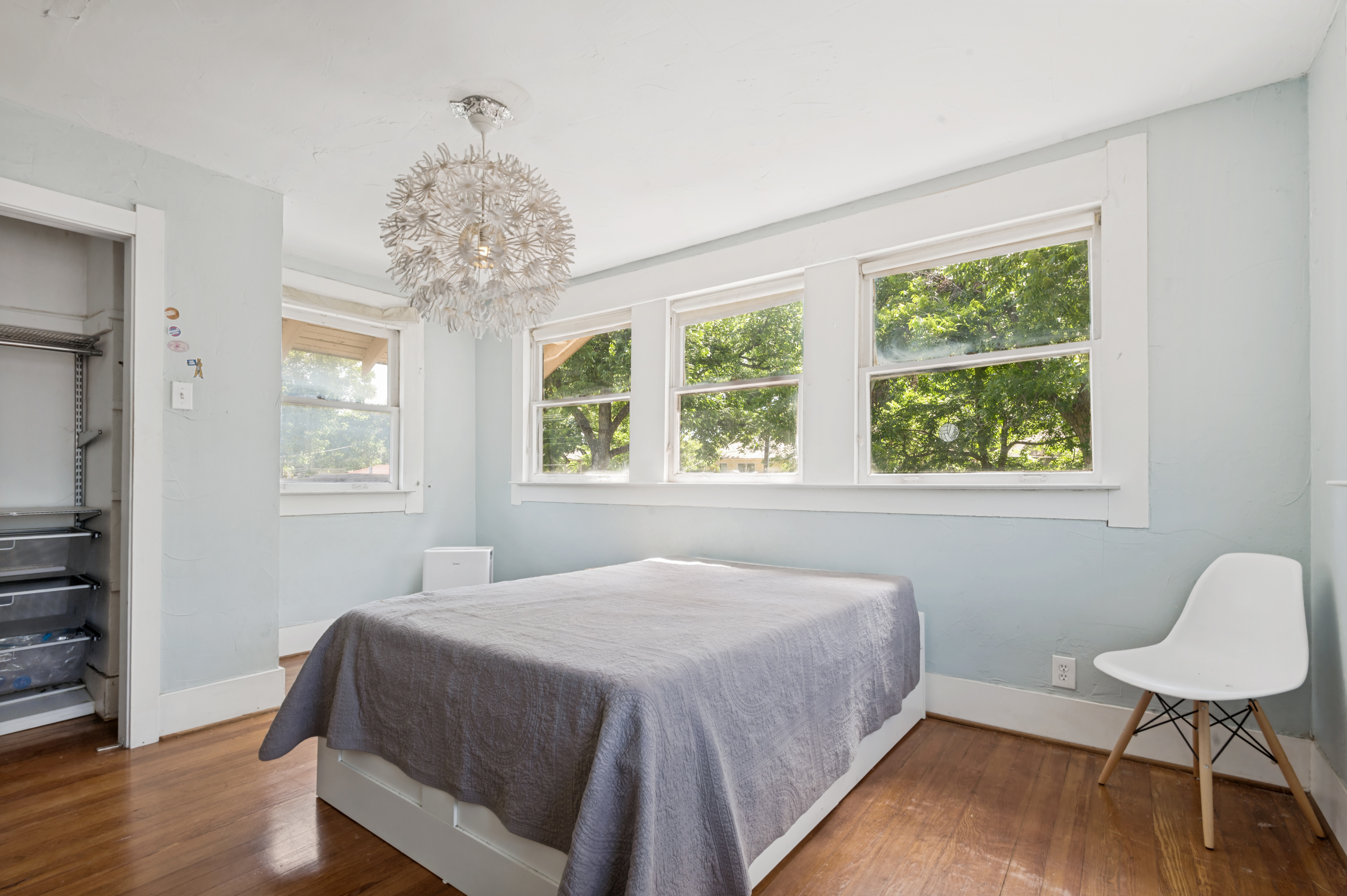  Value Opportunity in Winnetka Heights - 物件實景