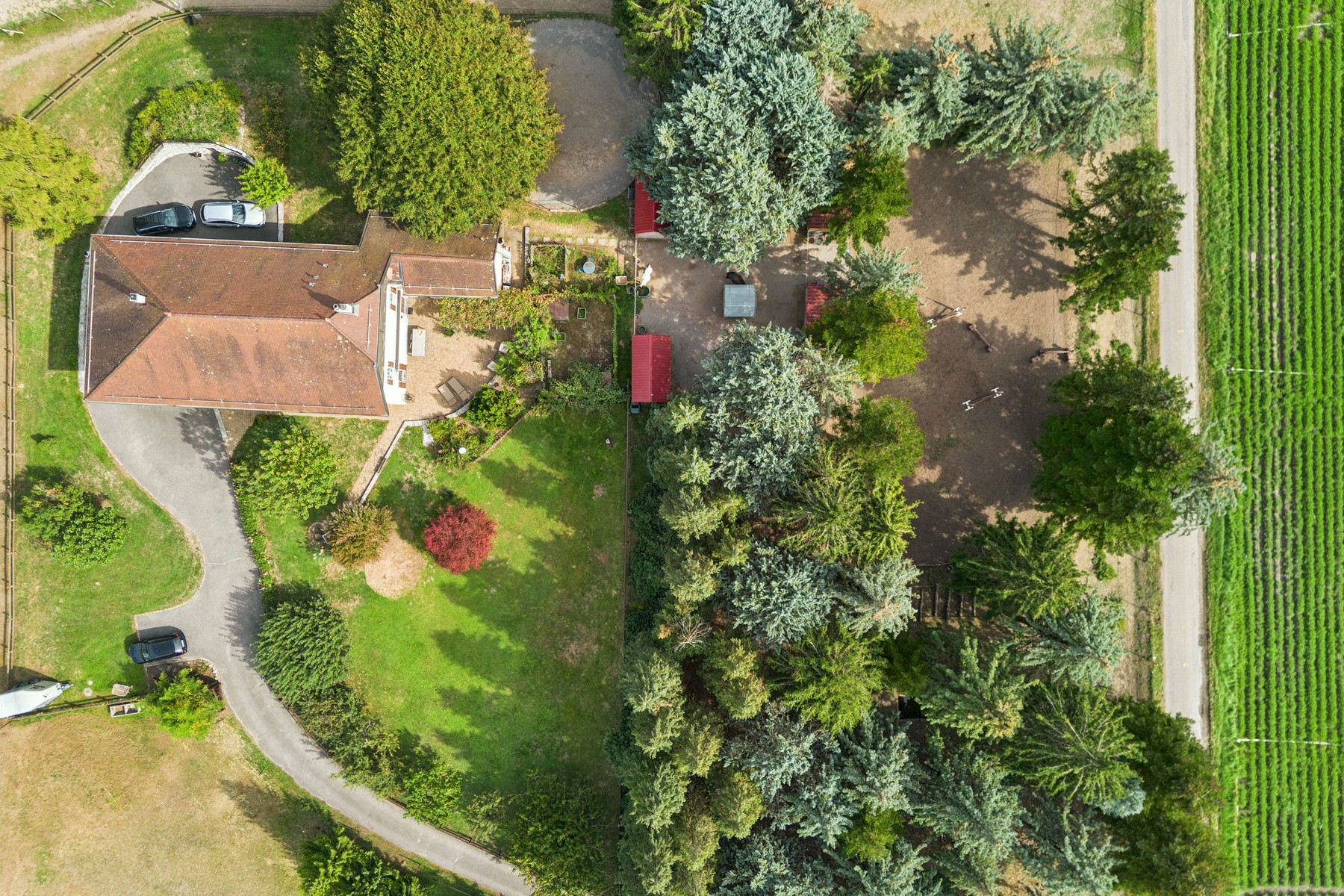  An authentic, charming home in the heart of an estate spanning more than 7,500 m - 物件實景
