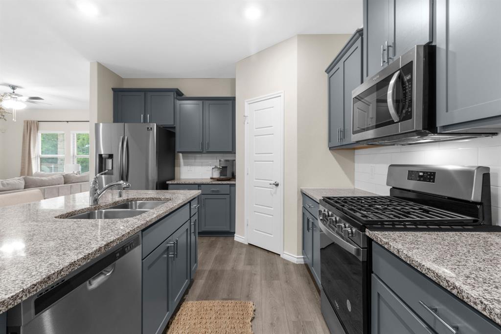 Little Elm, Texas, 75068, United States, 4 Bedrooms Bedrooms, ,3 BathroomsBathrooms,Residential,For Sale,1826722