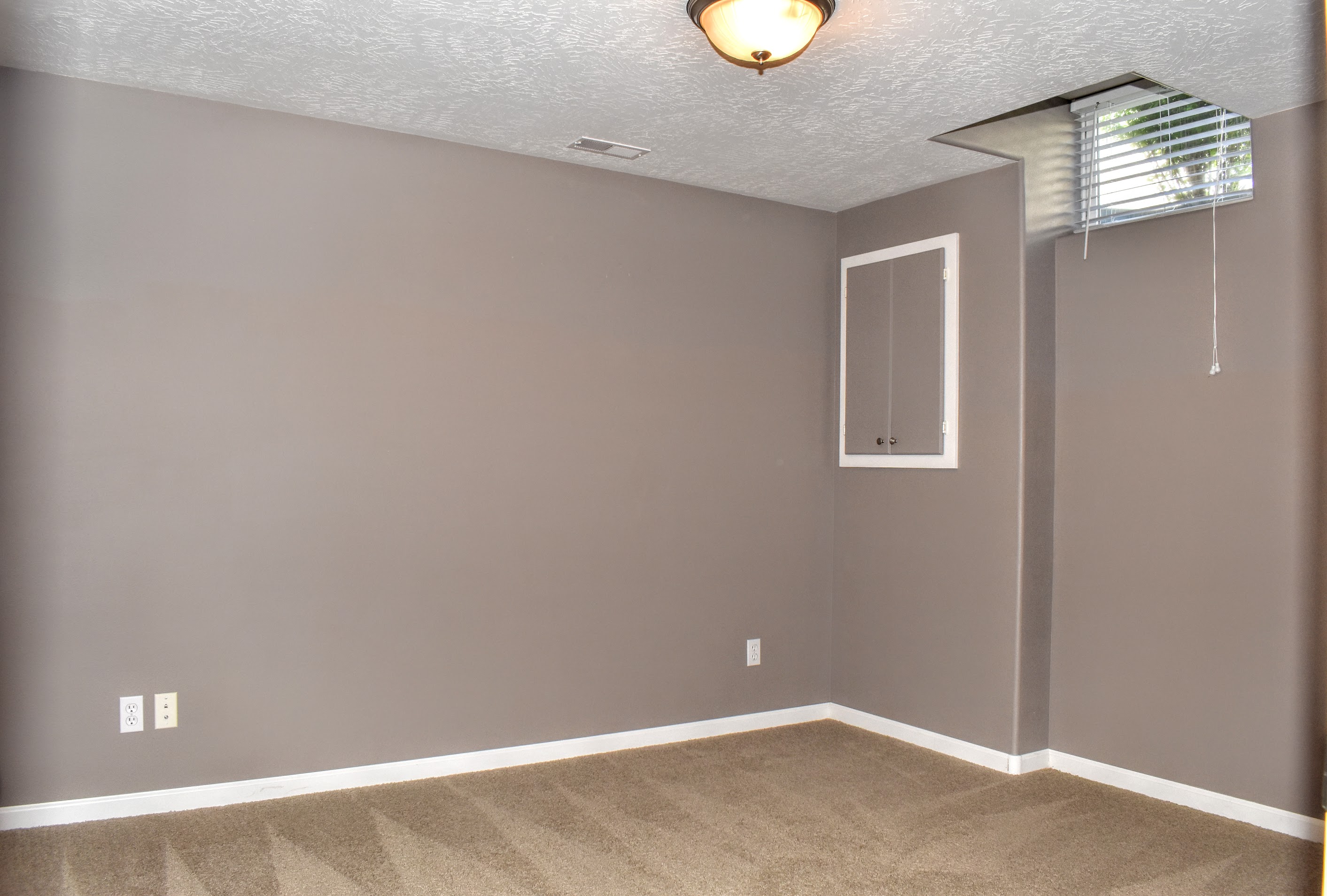 Dakota Dunes, South Dakota, 57049, United States, 4 Bedrooms Bedrooms, ,3 BathroomsBathrooms,Residential,For Sale,2033503