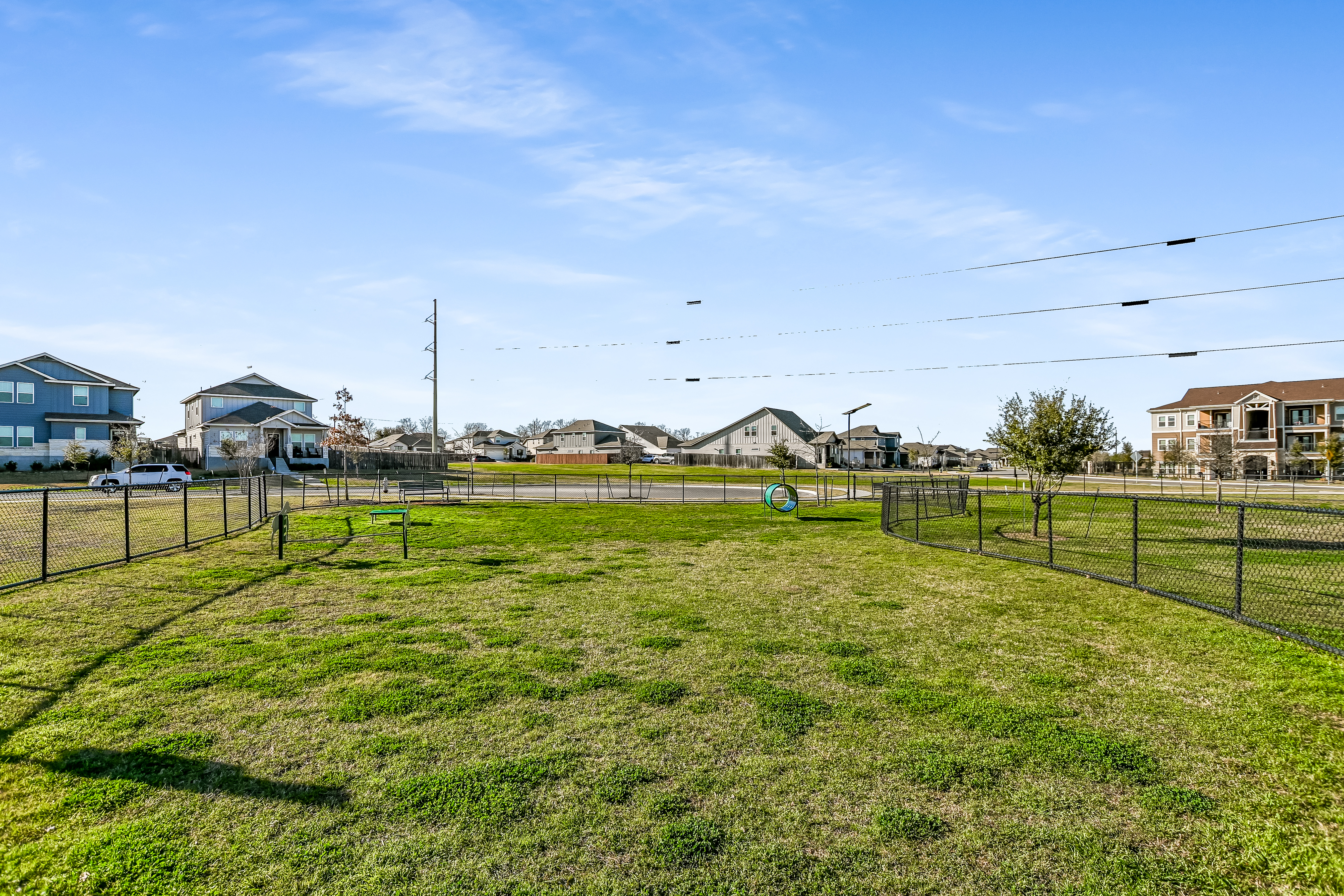  Immaculate Corner-Lot Home - 物件實景
