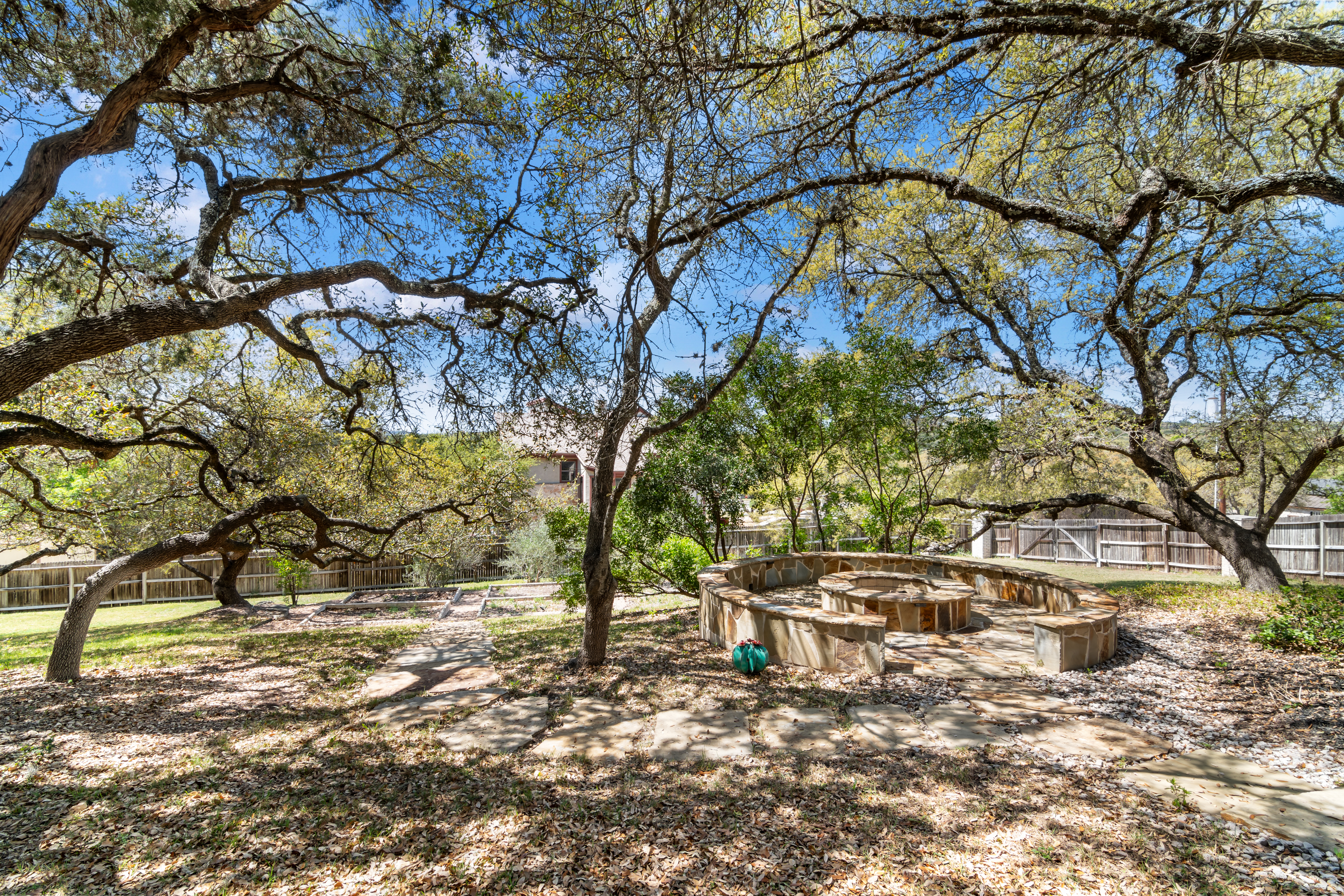  Luxury Living with Hilltop Views - 物件實景
