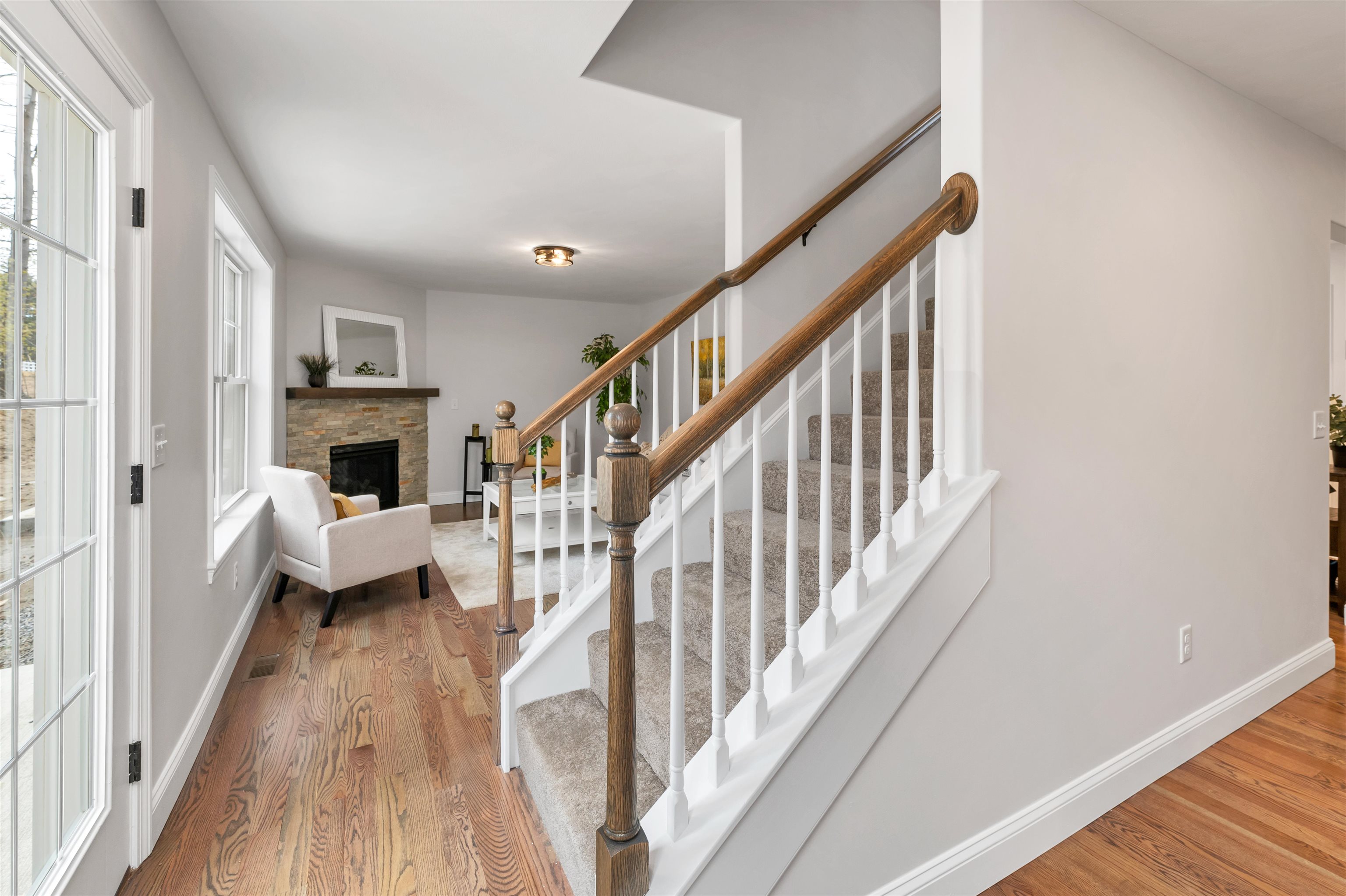 Litchfield, New Hampshire, 03052, United States, 3 Bedrooms Bedrooms, ,2 BathroomsBathrooms,Residential,For Sale,1860040