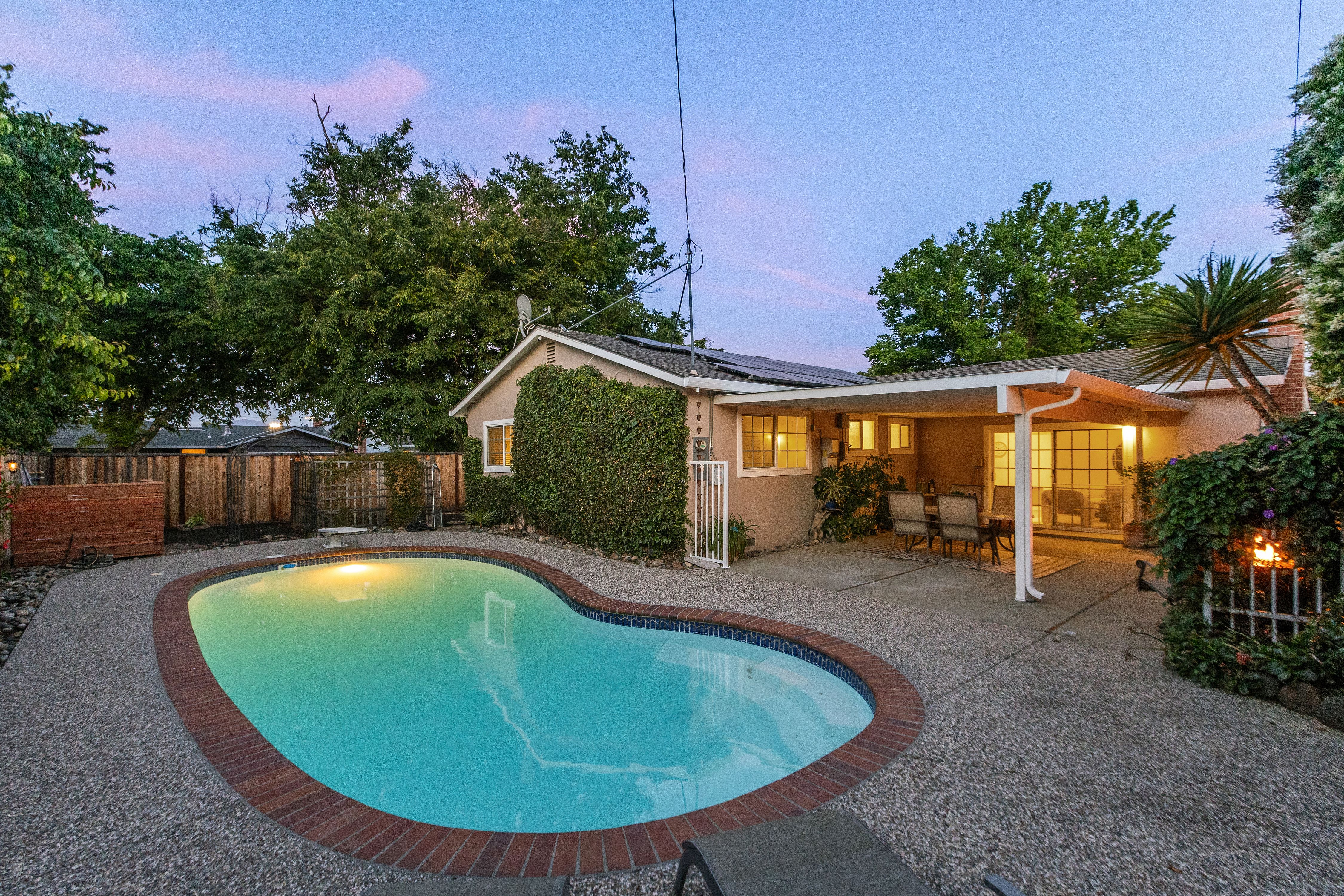  Charming Almaden Valley Single Story on Spacious Corner Lot - 物件實景