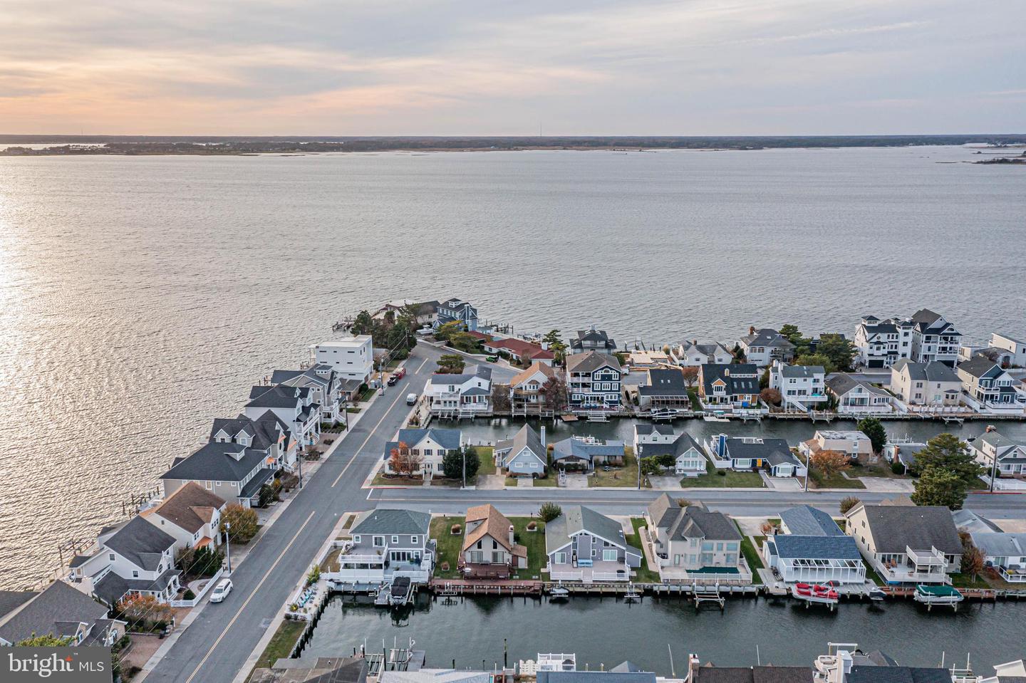 Ocean City, Maryland, 21842, United States, 2 Bedrooms Bedrooms, ,2 BathroomsBathrooms,Residential,For Sale,1989192