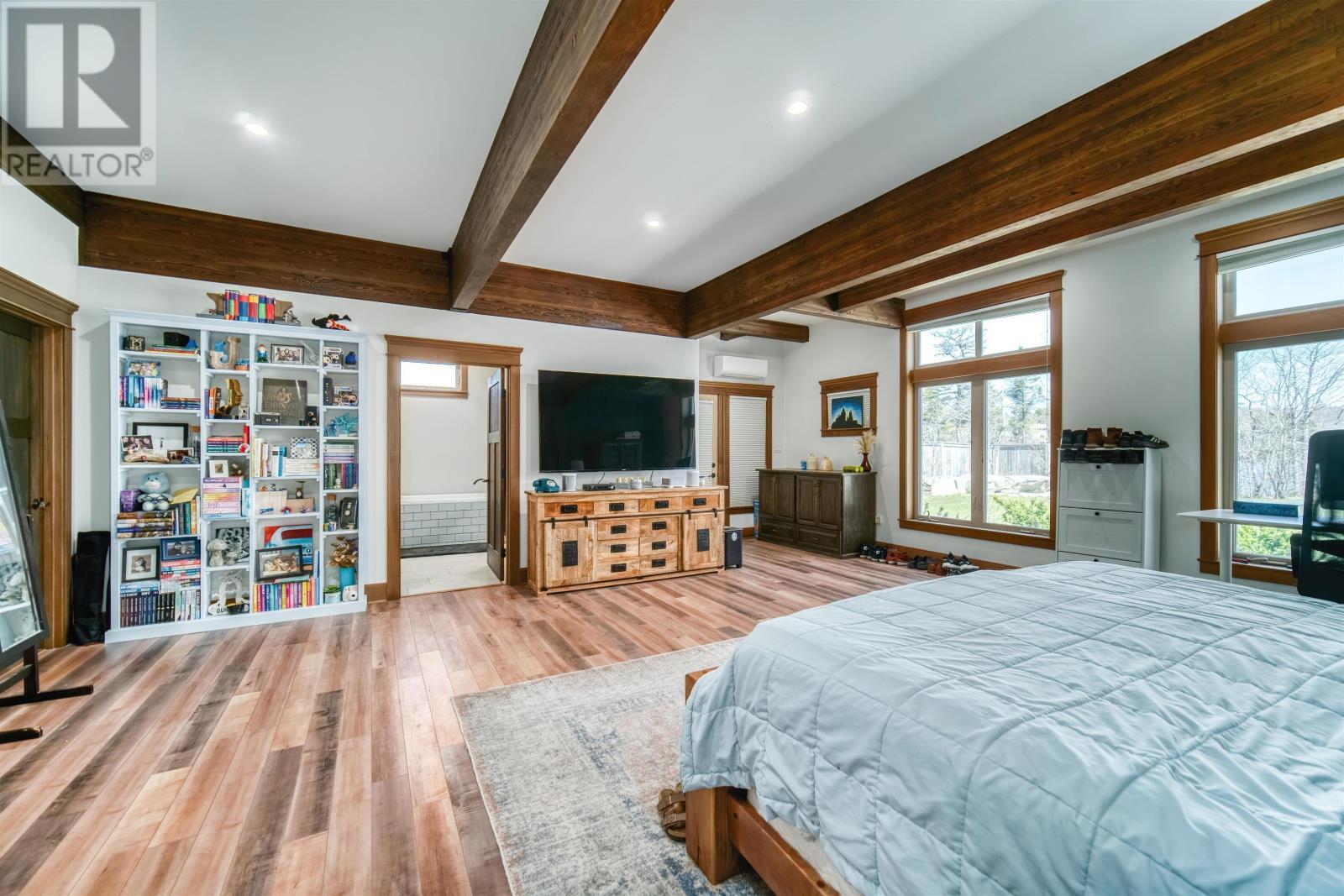 LAKE LOON, Nova Scotia, B2W 6C8, CA, 6 Bedrooms Bedrooms, ,6 BathroomsBathrooms,Residential,For Sale,1836689