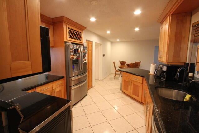 Lake Worth, Florida, 33463, United States, 4 Bedrooms Bedrooms, ,2 BathroomsBathrooms,Residential,For Sale,1928734