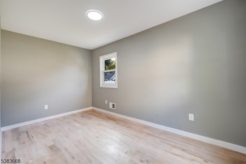 Rahway City, New Jersey, 07065, United States, 4 Bedrooms Bedrooms, ,4 BathroomsBathrooms,Residential,For Sale,1942005