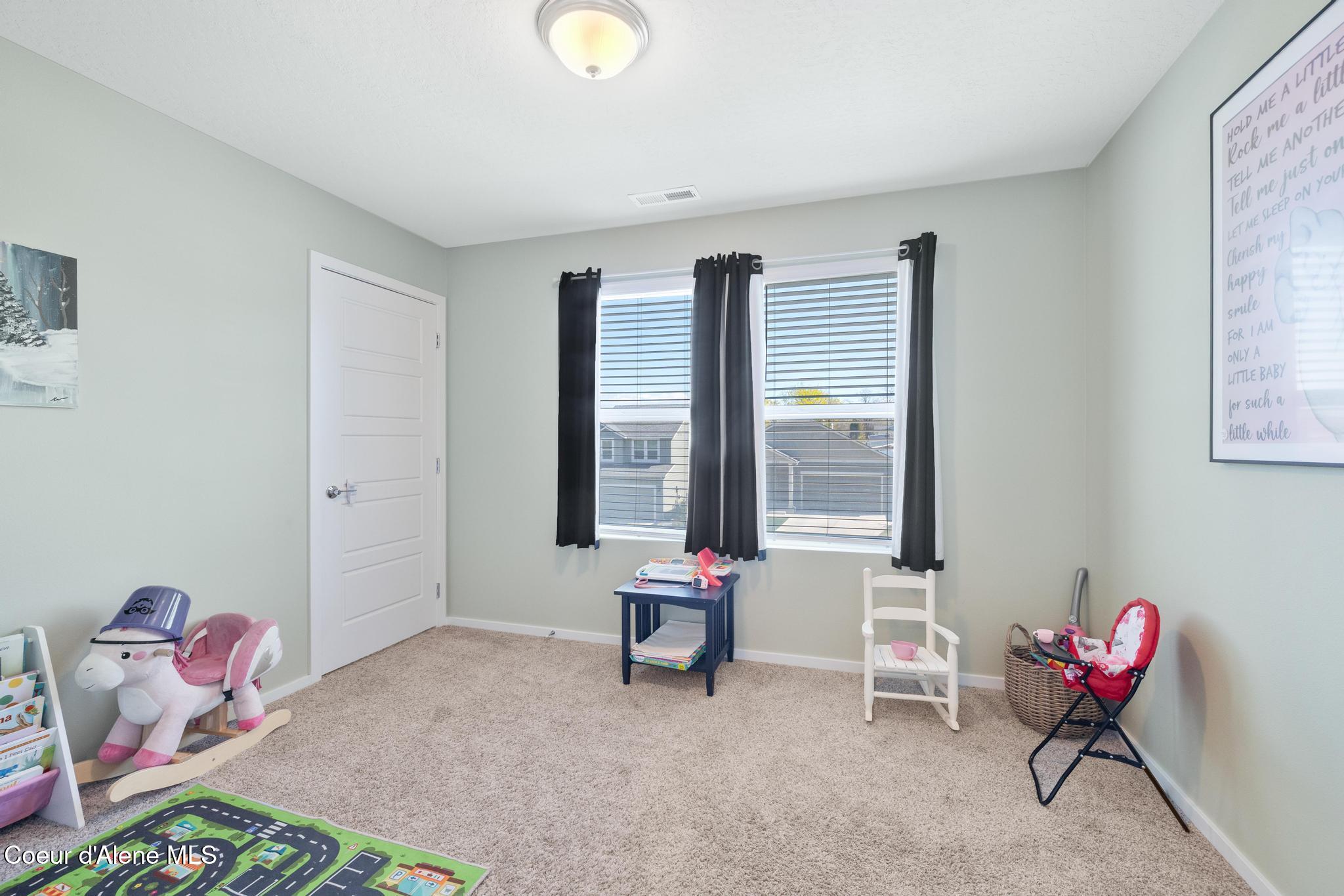 Spokane Valley, Washington, 99037, United States, 4 Bedrooms Bedrooms, ,3 BathroomsBathrooms,Residential,For Sale,1784672