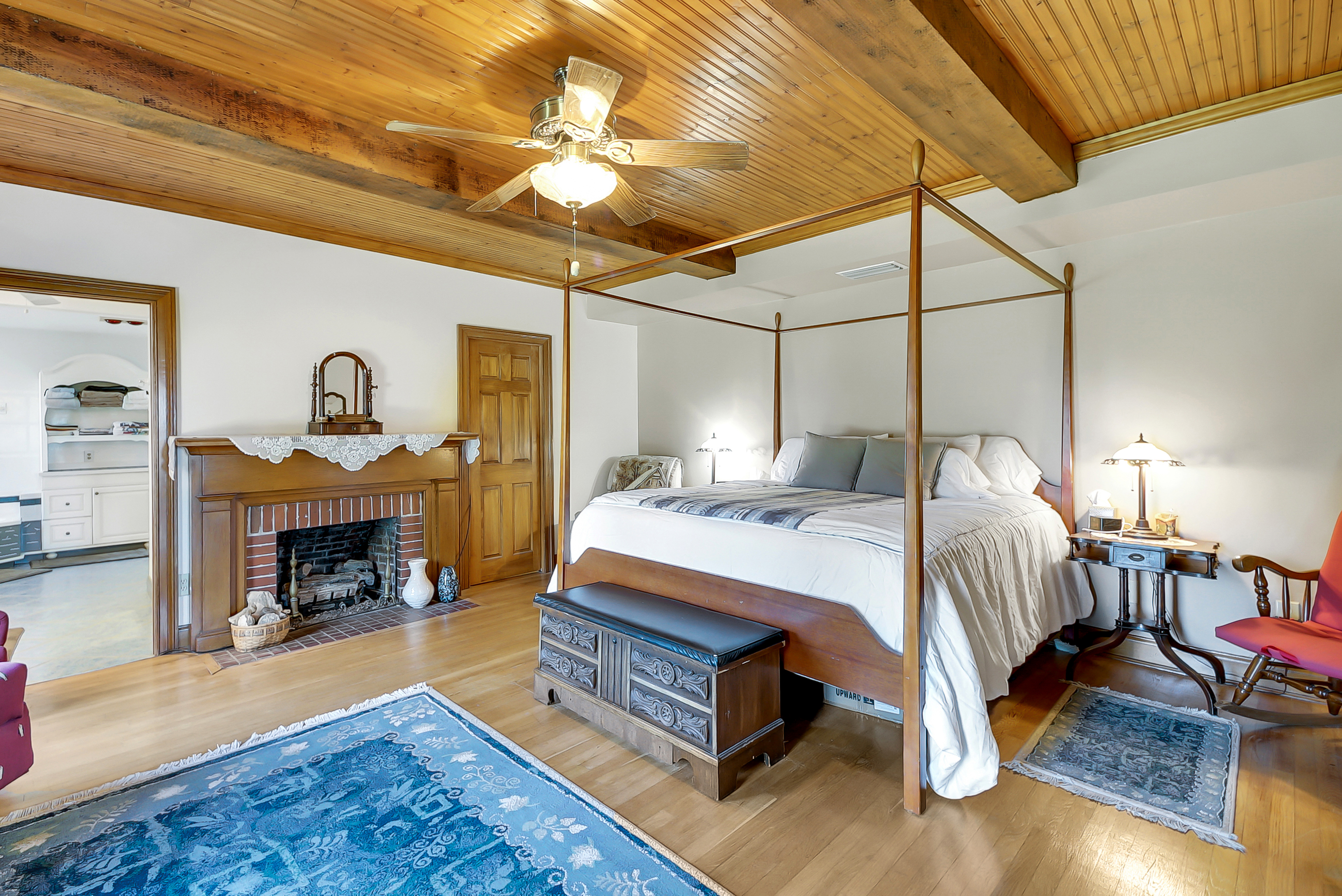 Yalaha, Florida, 34797, United States, 5 Bedrooms Bedrooms, ,4 BathroomsBathrooms,Residential,For Sale,1975837