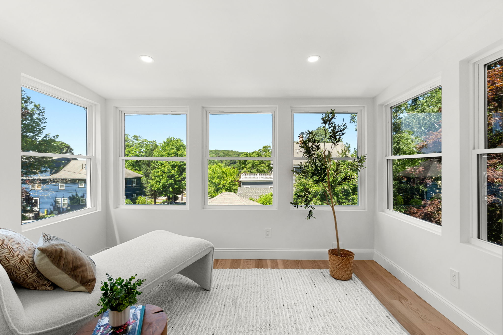  68 Barnard Avenue, Watertown, MA, 02472 - 物件實景
