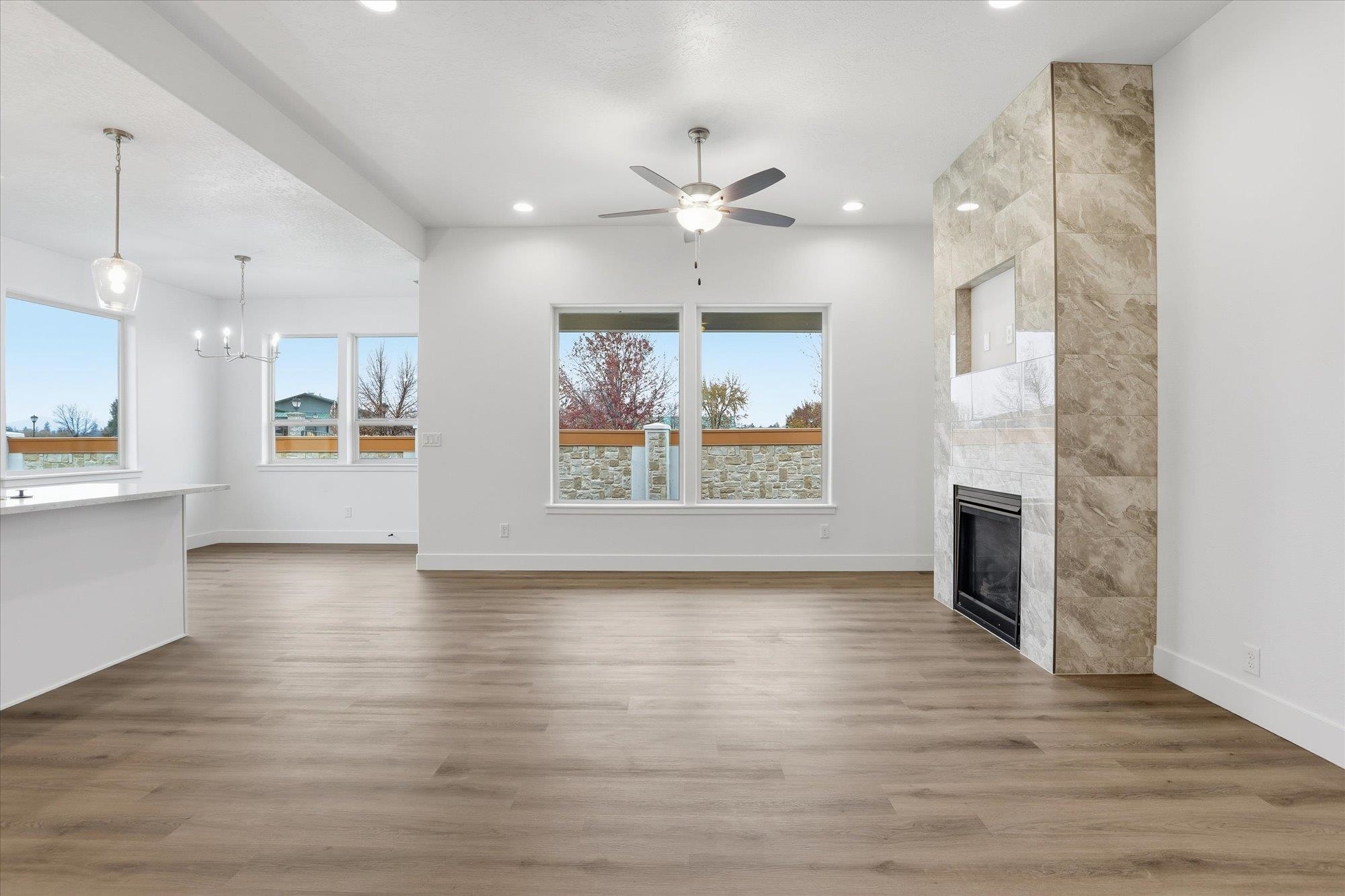 Deer Park, Washington, 99006, United States, 3 Bedrooms Bedrooms, ,2 BathroomsBathrooms,Residential,For Sale,1988069