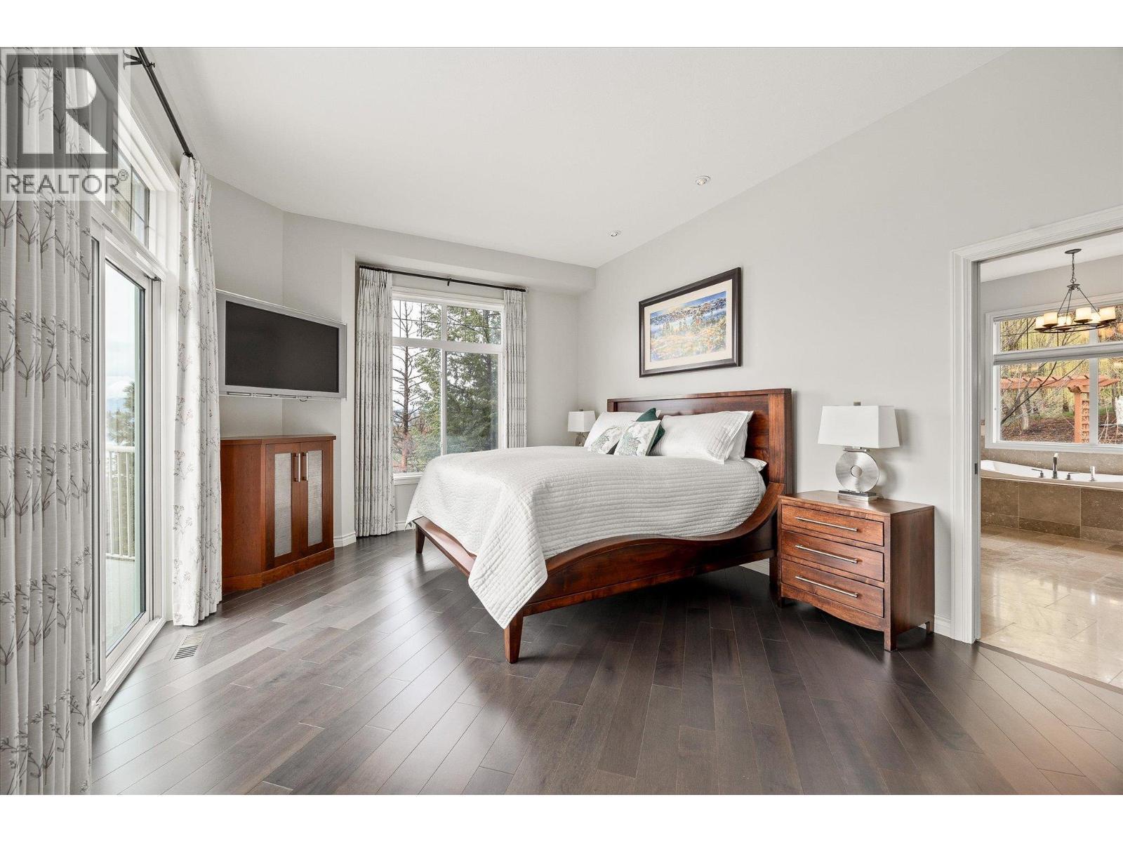 LAKE COUNTRY, British Columbia, V4V 2K7, CA, 4 Bedrooms Bedrooms, ,4 BathroomsBathrooms,Residential,For Sale,1960852
