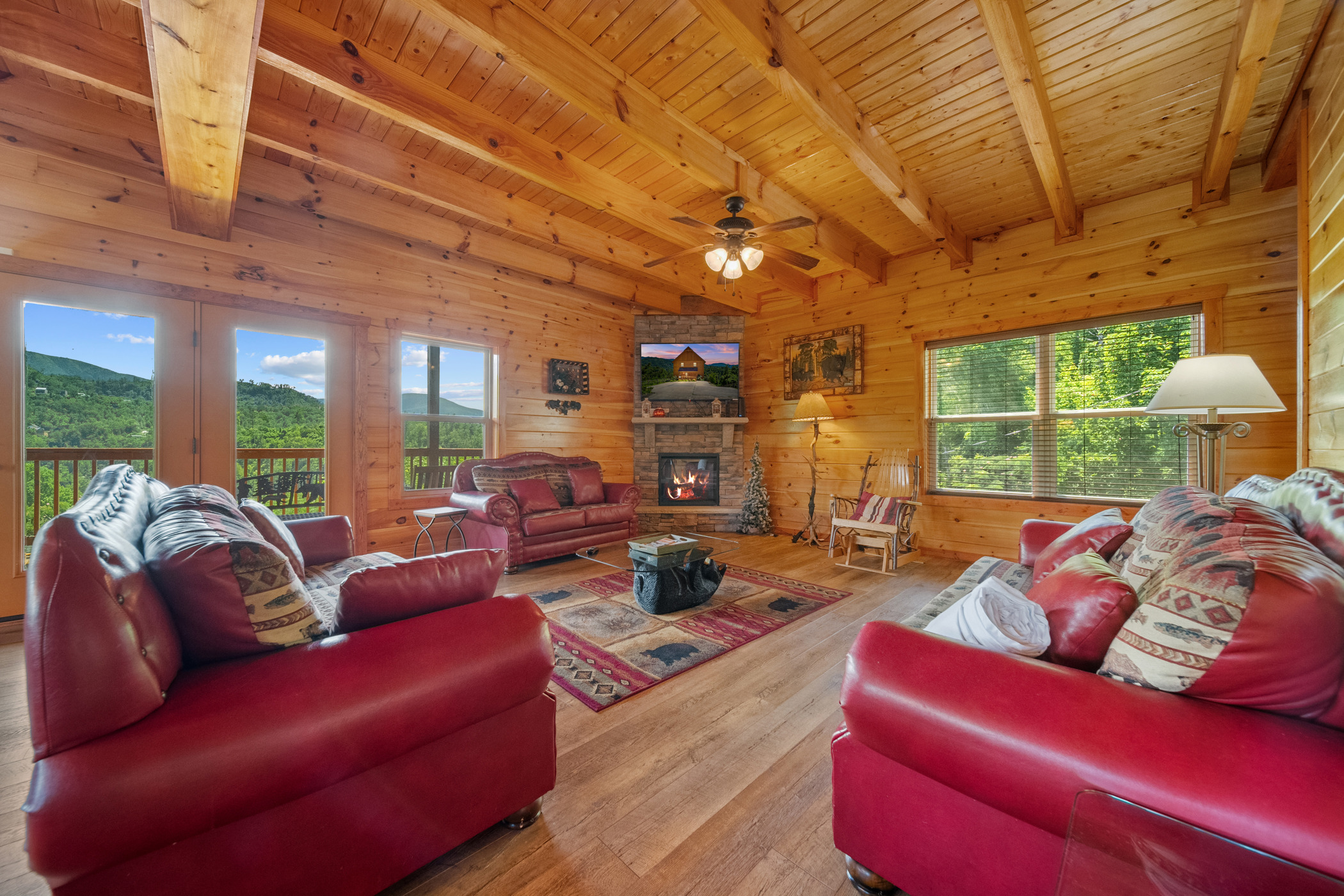 Gatlinburg, Tennessee, 37738, United States, 5 Bedrooms Bedrooms, ,6 BathroomsBathrooms,Residential,For Sale,1914127