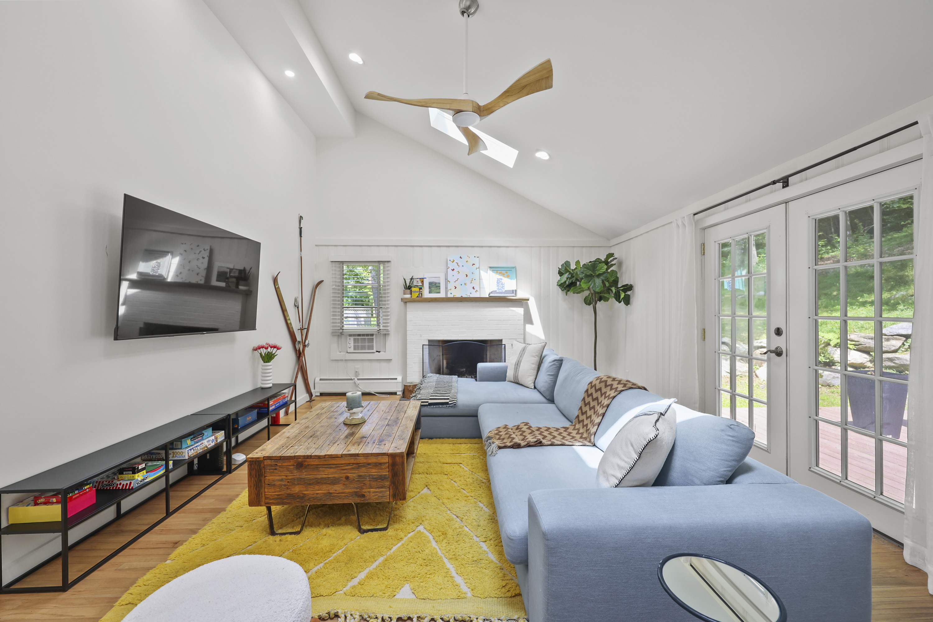  A Turnkey Berkshire Retreat Offering Style, Comfort, and an Exception Location - 物件實景