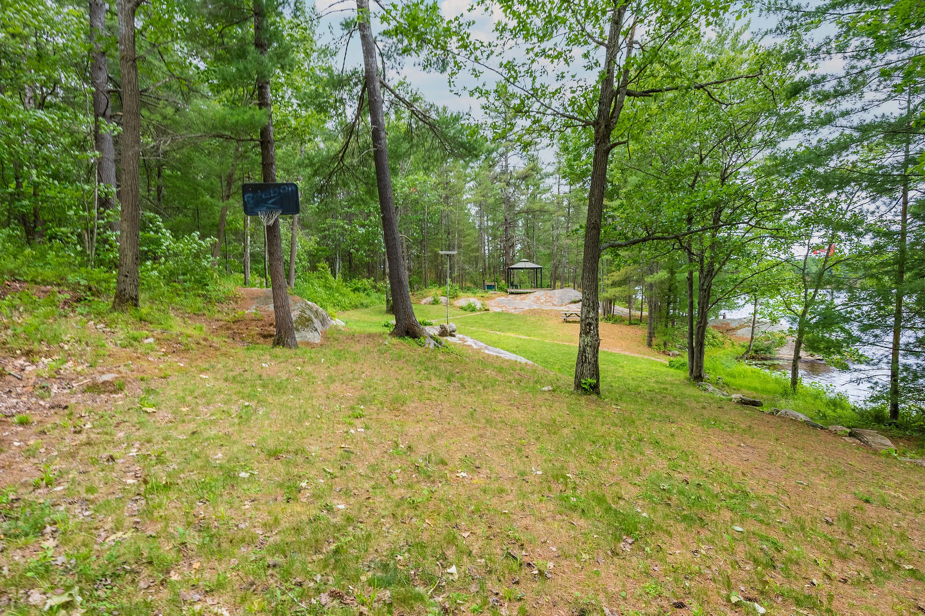  Boat Access Cottage on Kahshe - 物件實景