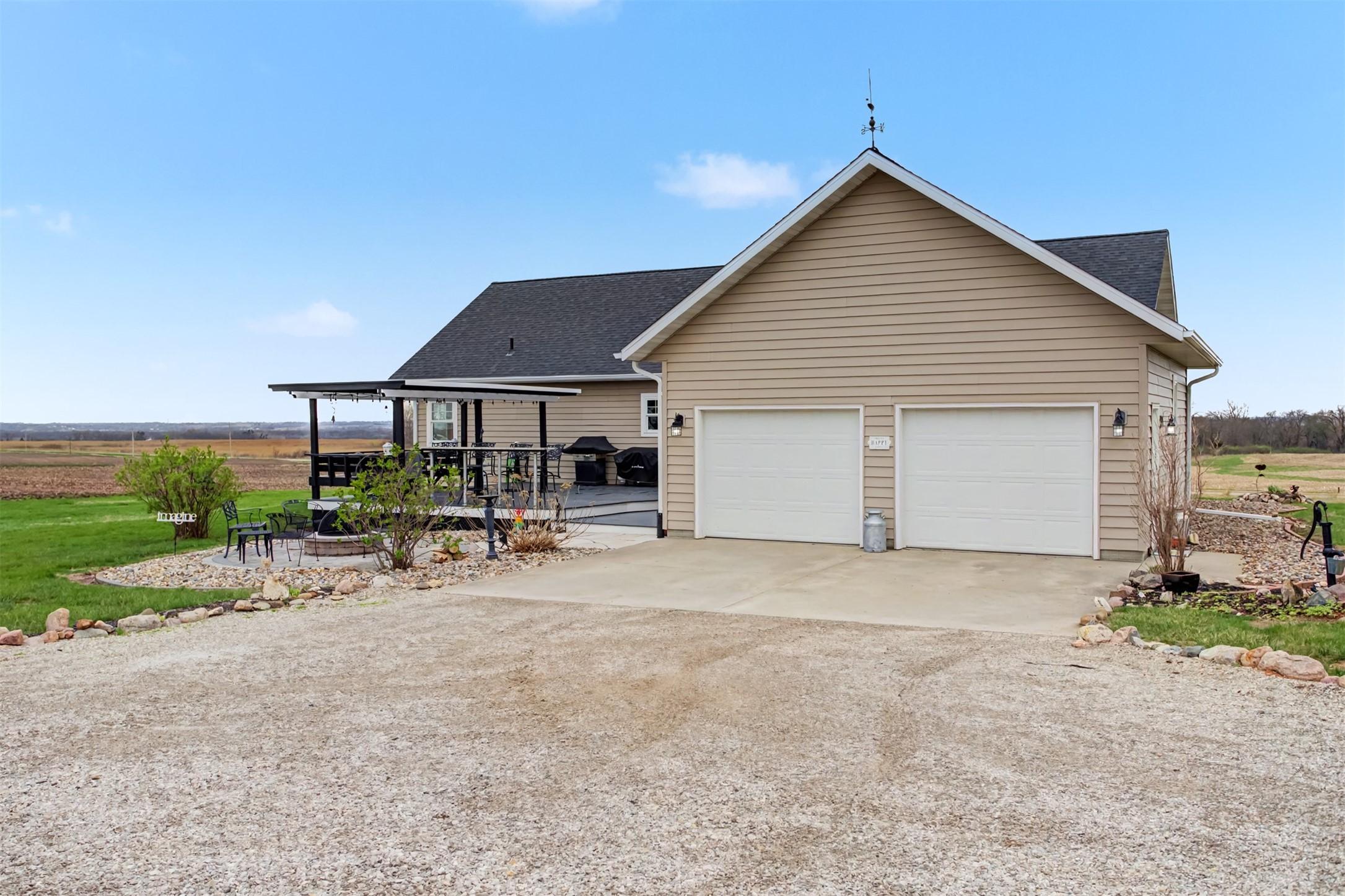 Maxwell, Iowa, 50161, United States, 2 Bedrooms Bedrooms, ,2 BathroomsBathrooms,Residential,For Sale,2037960