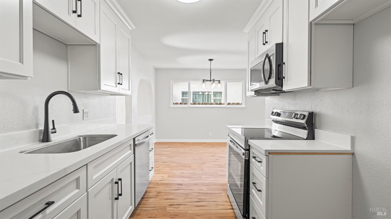 Vacaville, California, 95688, United States, 4 Bedrooms Bedrooms, ,2 BathroomsBathrooms,Residential,For Sale,2008554