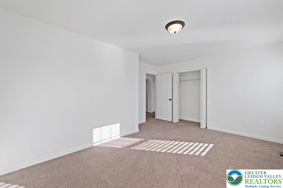 Palmer Twp, Pennsylvania, 18045, United States, 4 Bedrooms Bedrooms, ,3 BathroomsBathrooms,Residential,For Sale,2000563