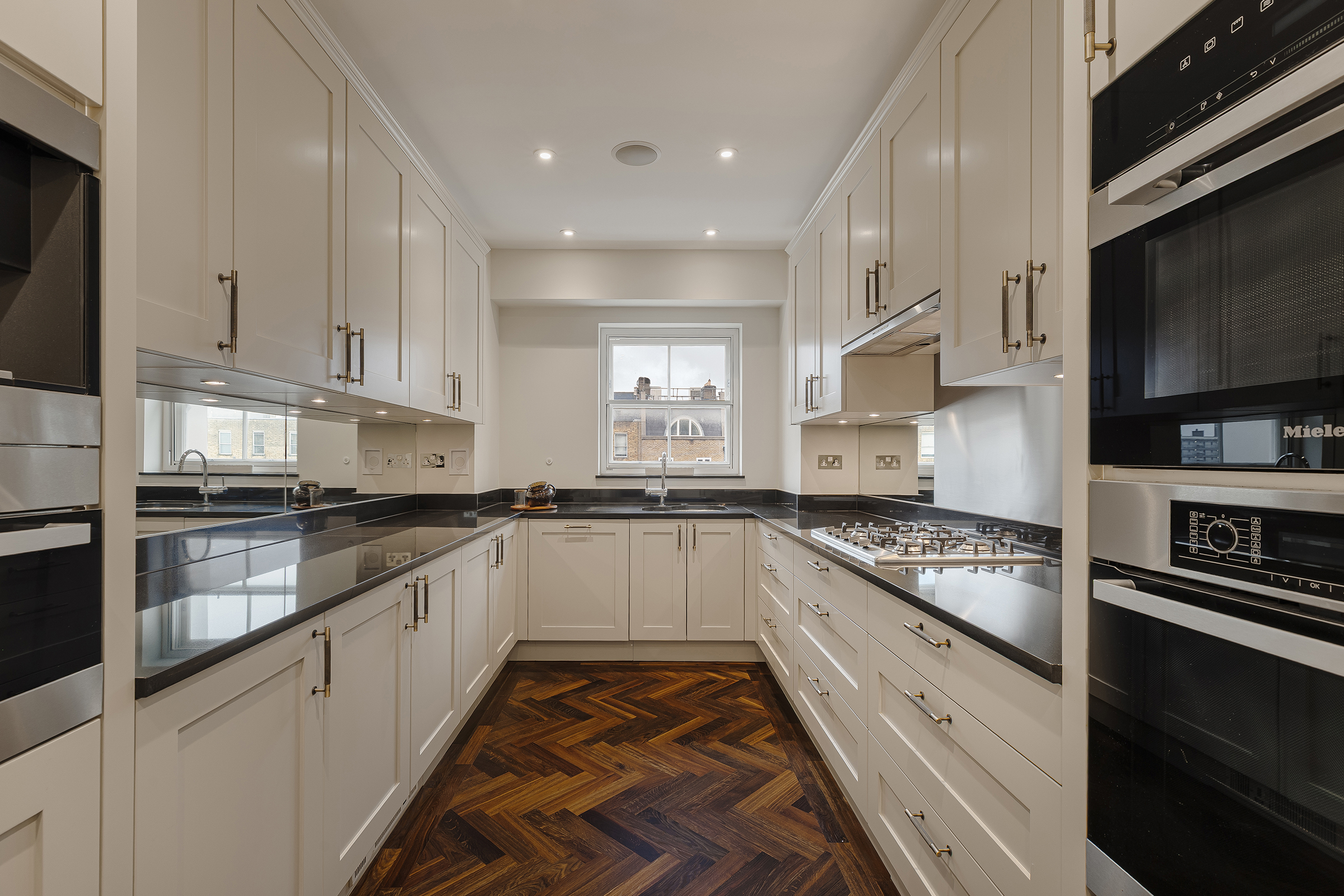  A Three-Bedroom Apartment on Eaton Square - 物件實景